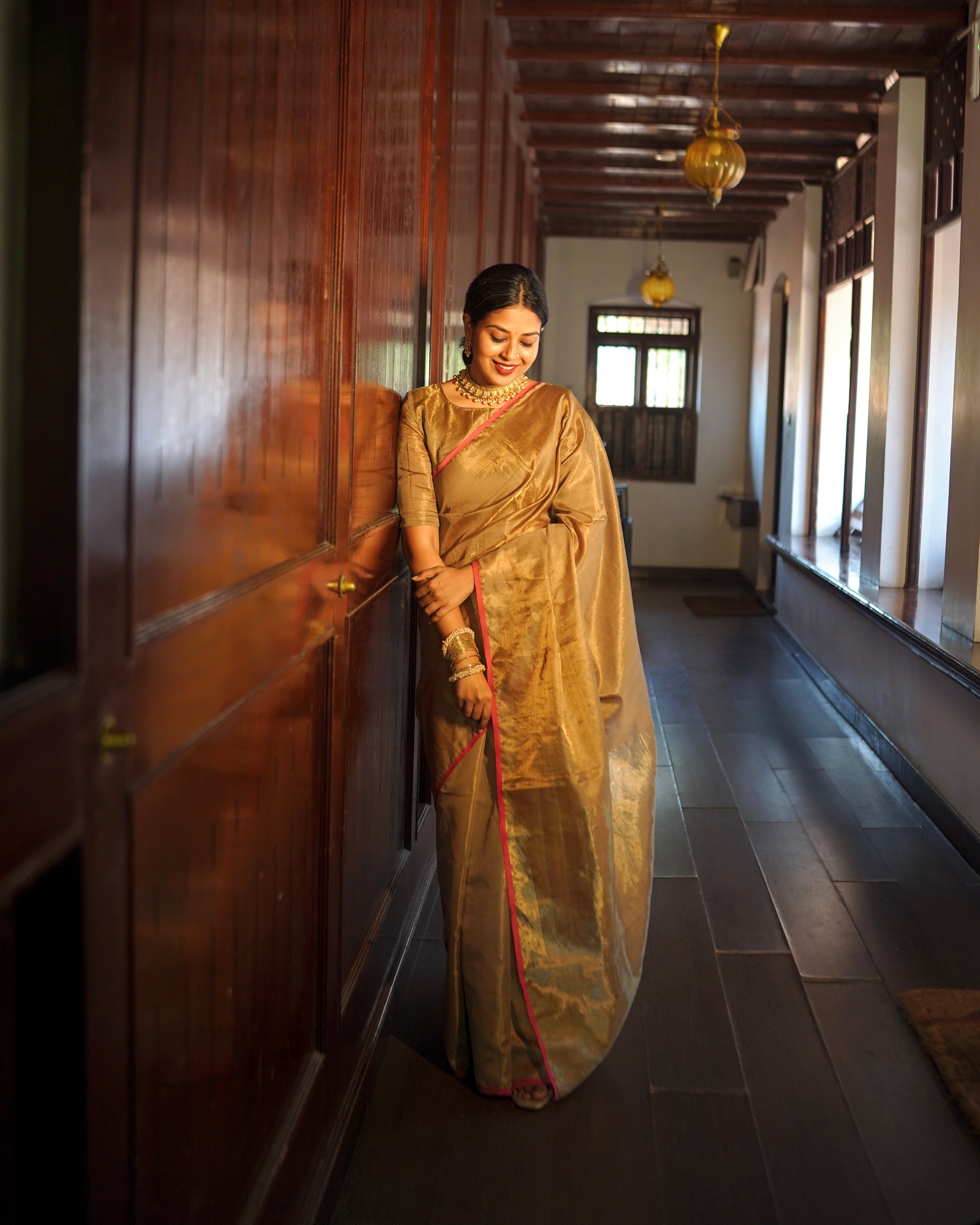 Antique gold & pink maheshwari tissue silk saree with zari lines on pallu - Image 11