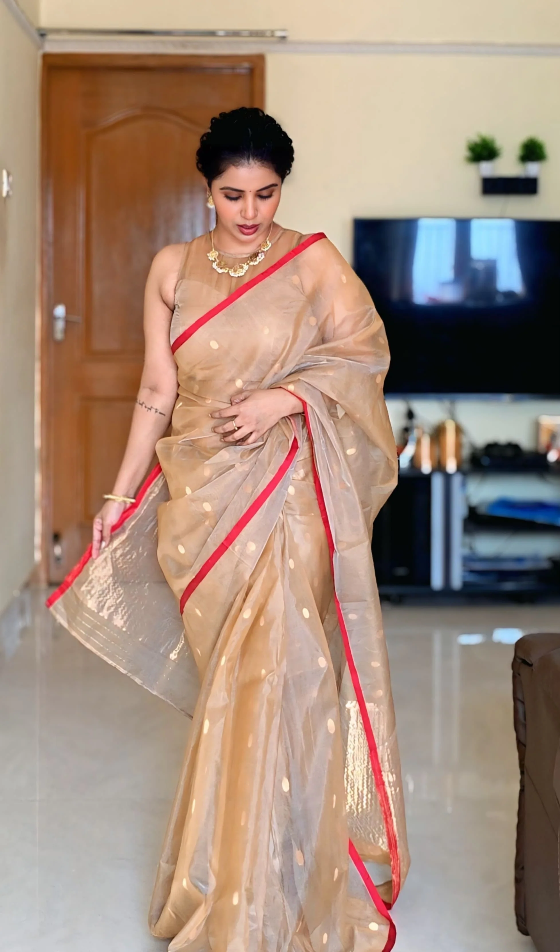 Beige gold and red Chanderi silk saree with zari bootis all over - Image 3