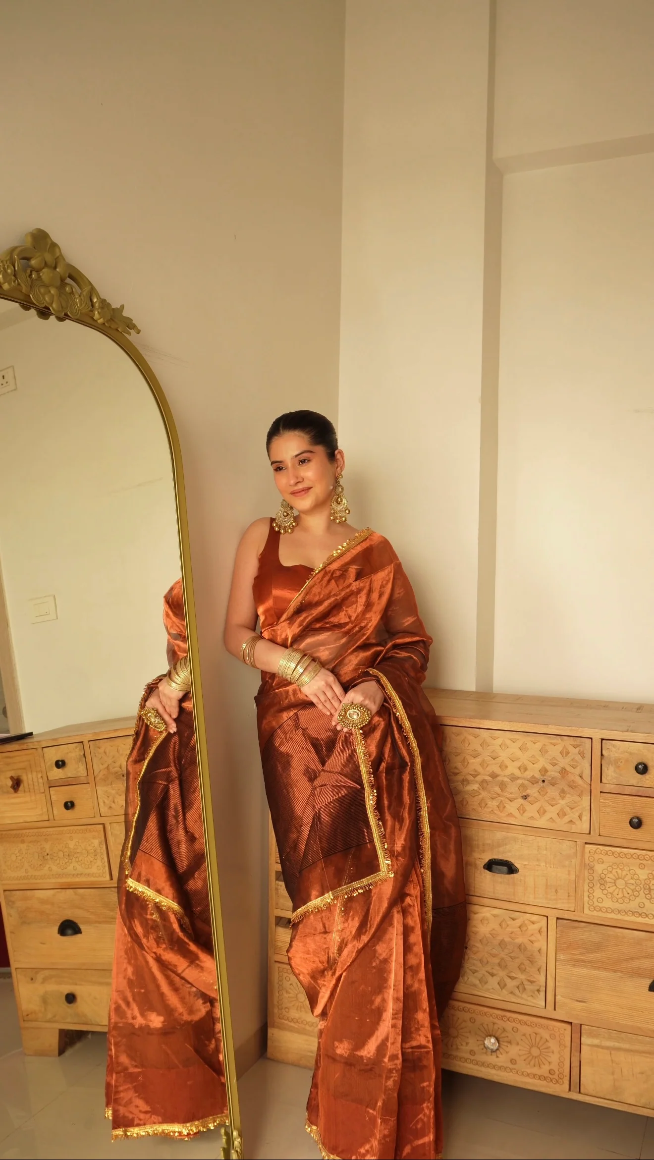 Molten Copper chanderi tissue silk saree with kiran border - Image 12
