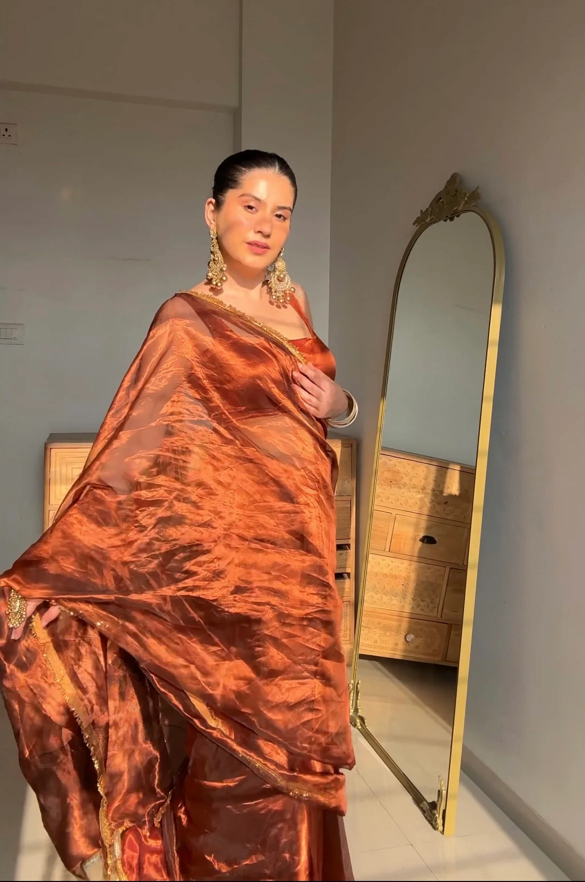 Molten Copper chanderi tissue silk saree with kiran border - Image 6