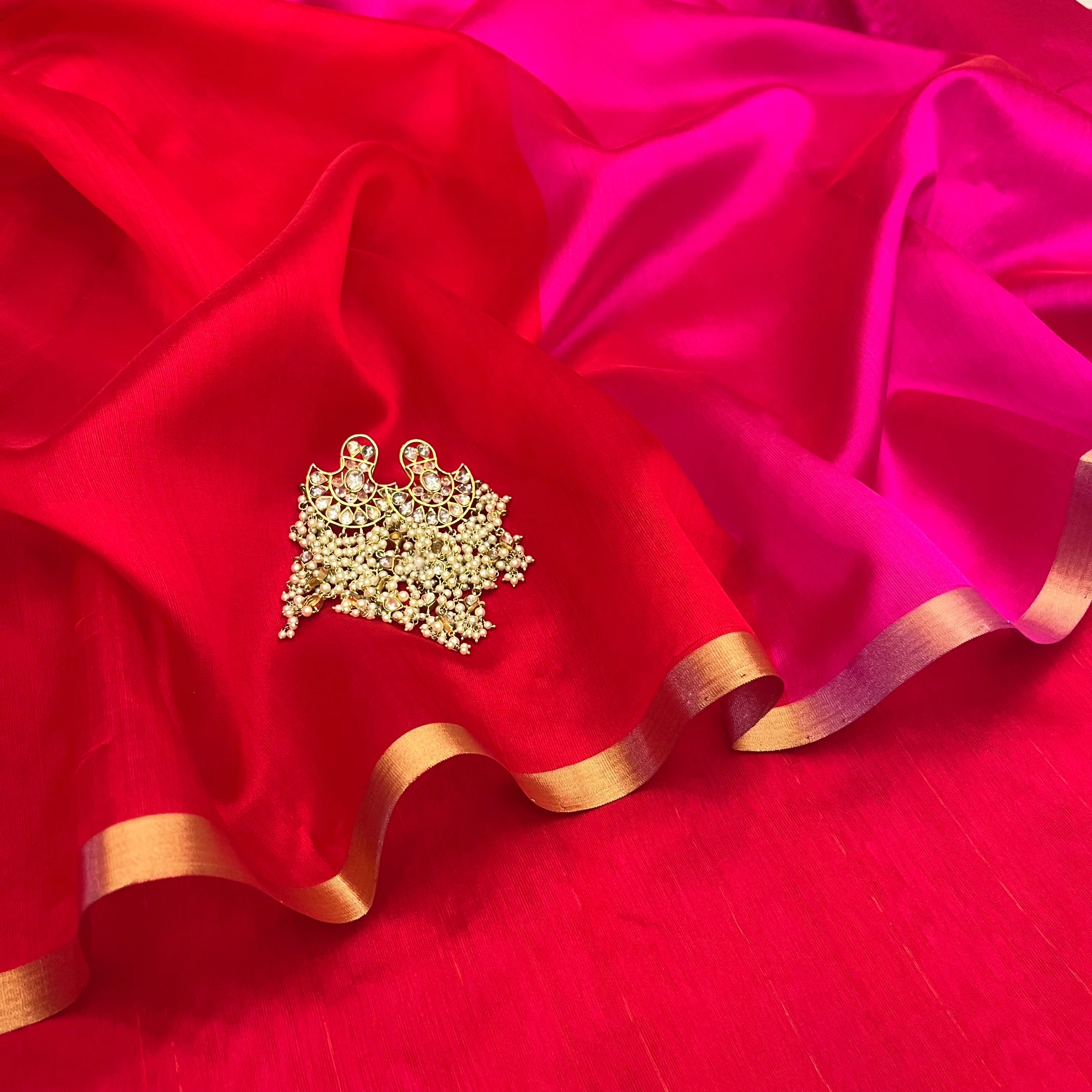 Chili Red and pink Chanderi silk saree with tassels on pallu - Image 11