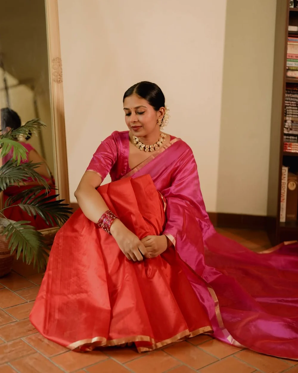 Chili Red and pink Chanderi silk saree with tassels on pallu - Image 23
