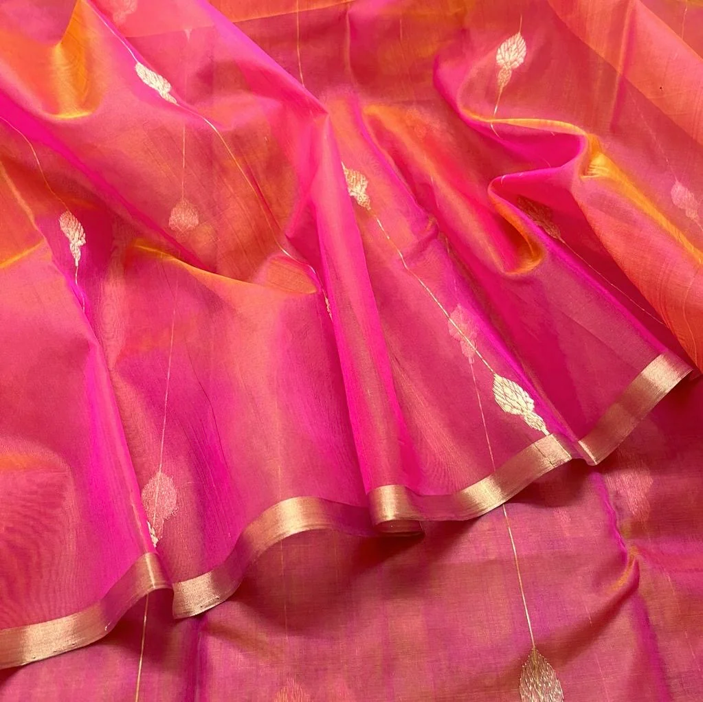 Coral pink dual tone Chanderi organza silk saree with jhumka motifs all over - Image 10
