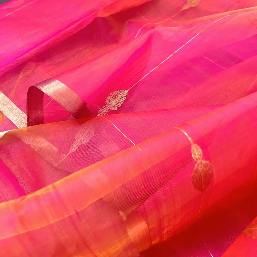 Coral pink dual tone Chanderi organza silk saree with jhumka motifs all over - Image 14