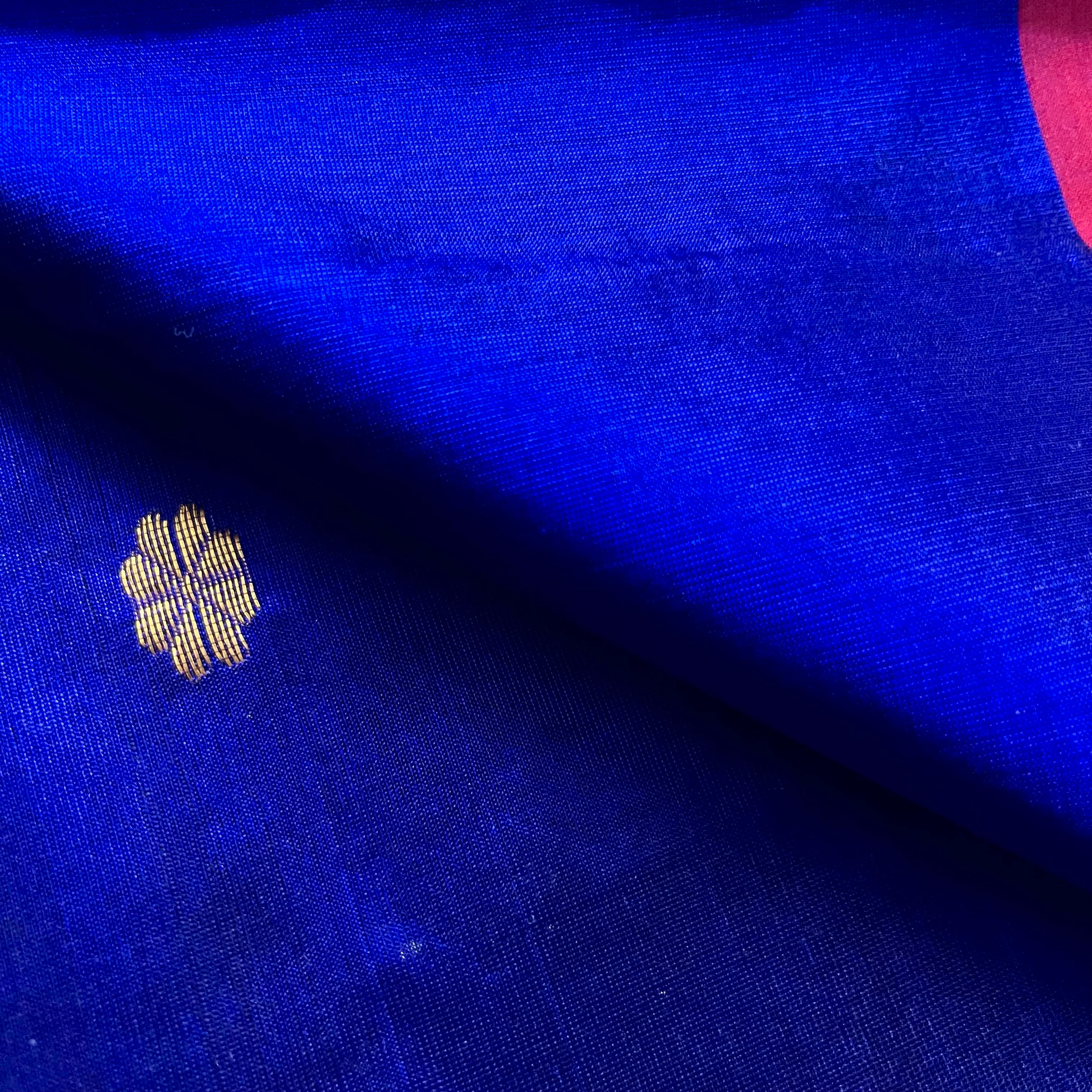 Dark blue Chanderi silk saree with flower bootis all over - Image 16
