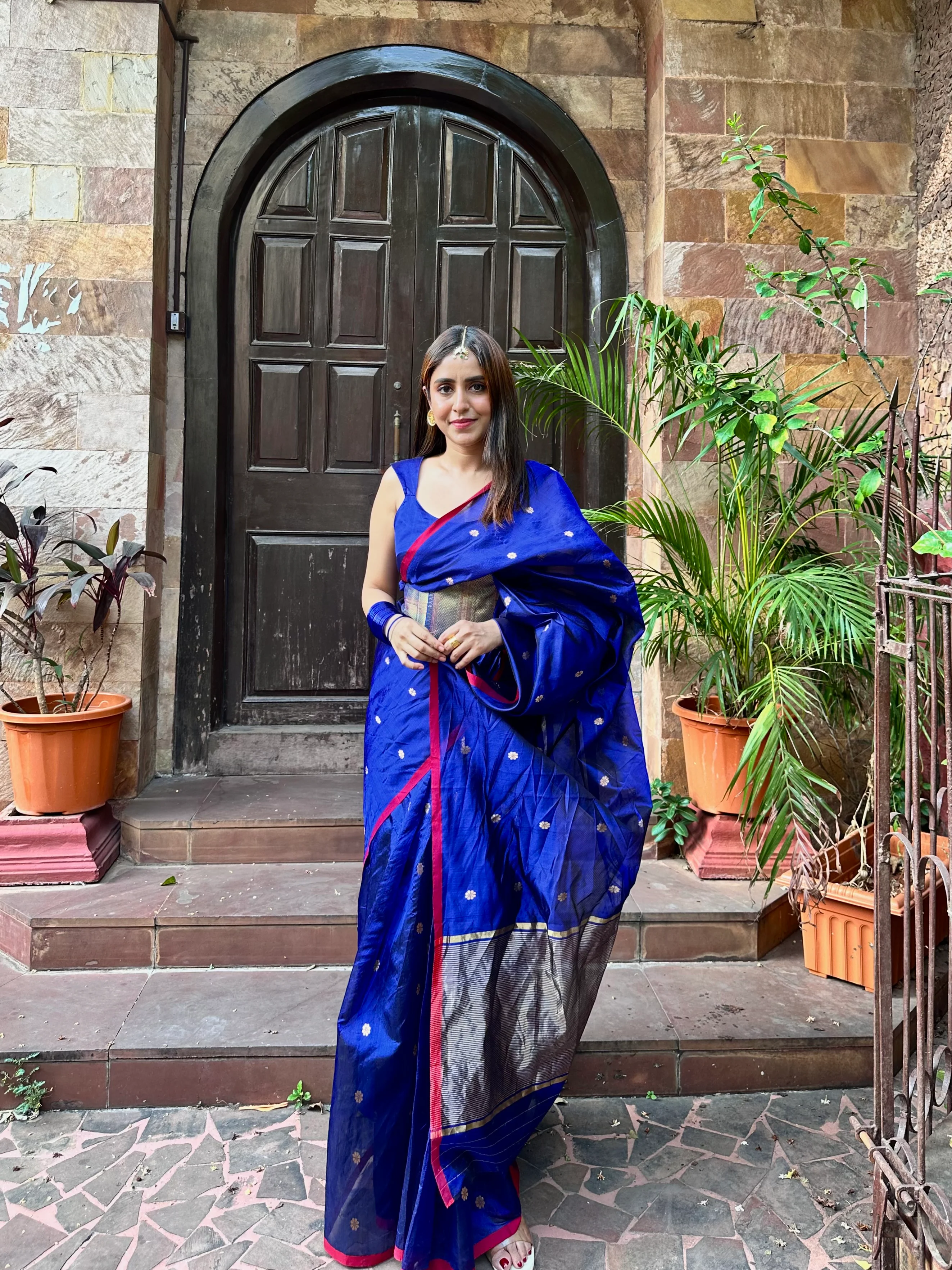 Dark blue Chanderi silk saree with flower bootis all over - Image 9