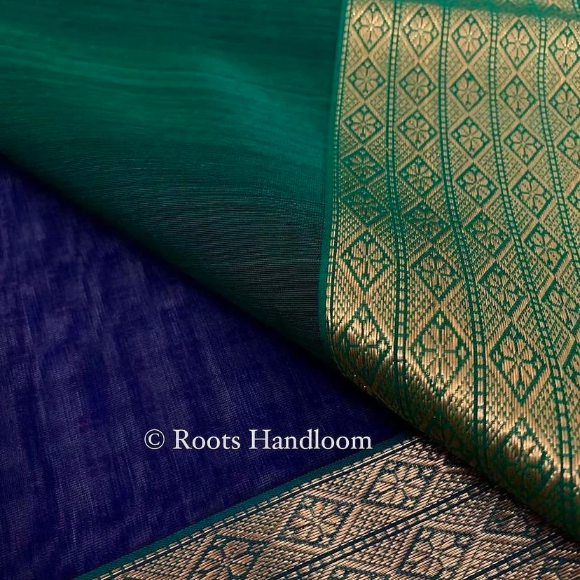 Dark blue & green maheshwari saree with zari pattern on pallu - Image 13