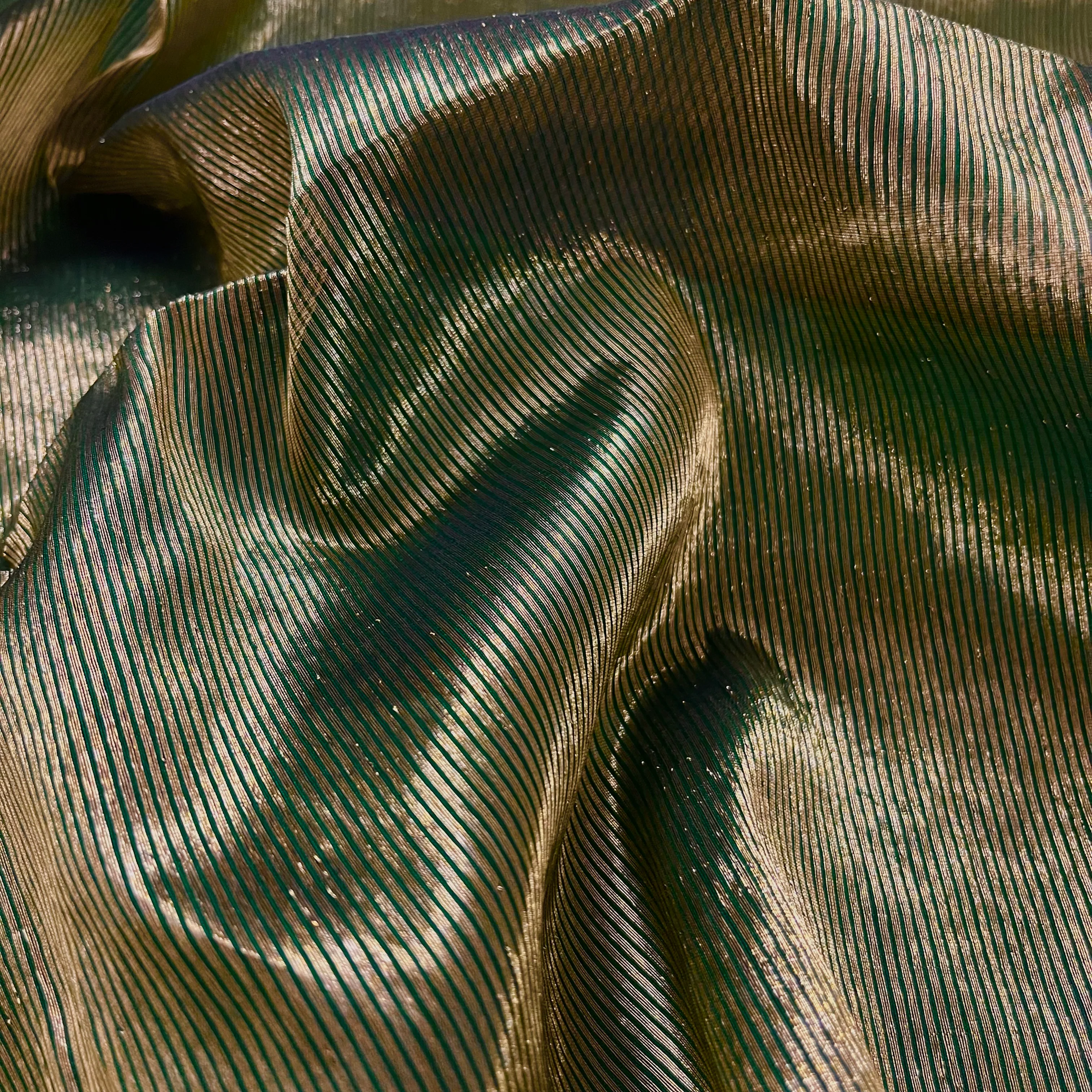 Dark Green & Gold Maheshwari Saree with Zari Border - Image 12