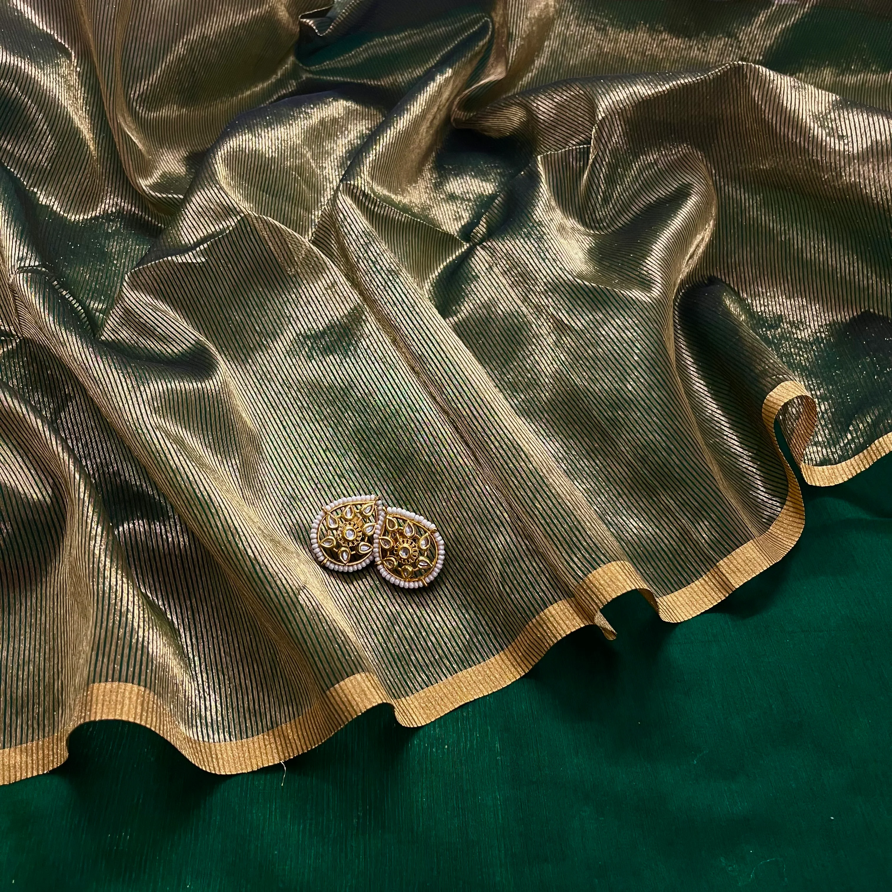 Dark Green & Gold Maheshwari Saree with Zari Border - Image 5