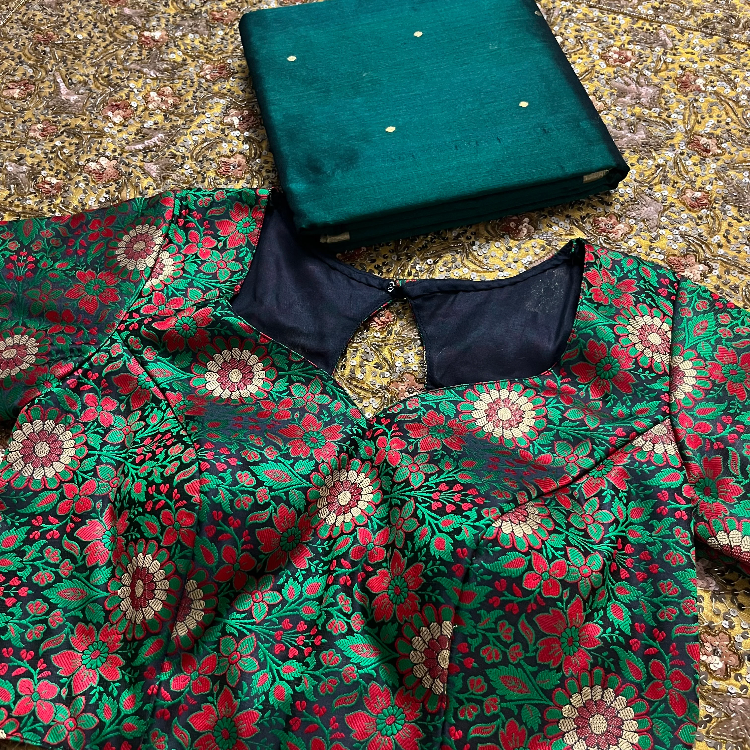 Dark green pre stitched silk blouse - Image 7