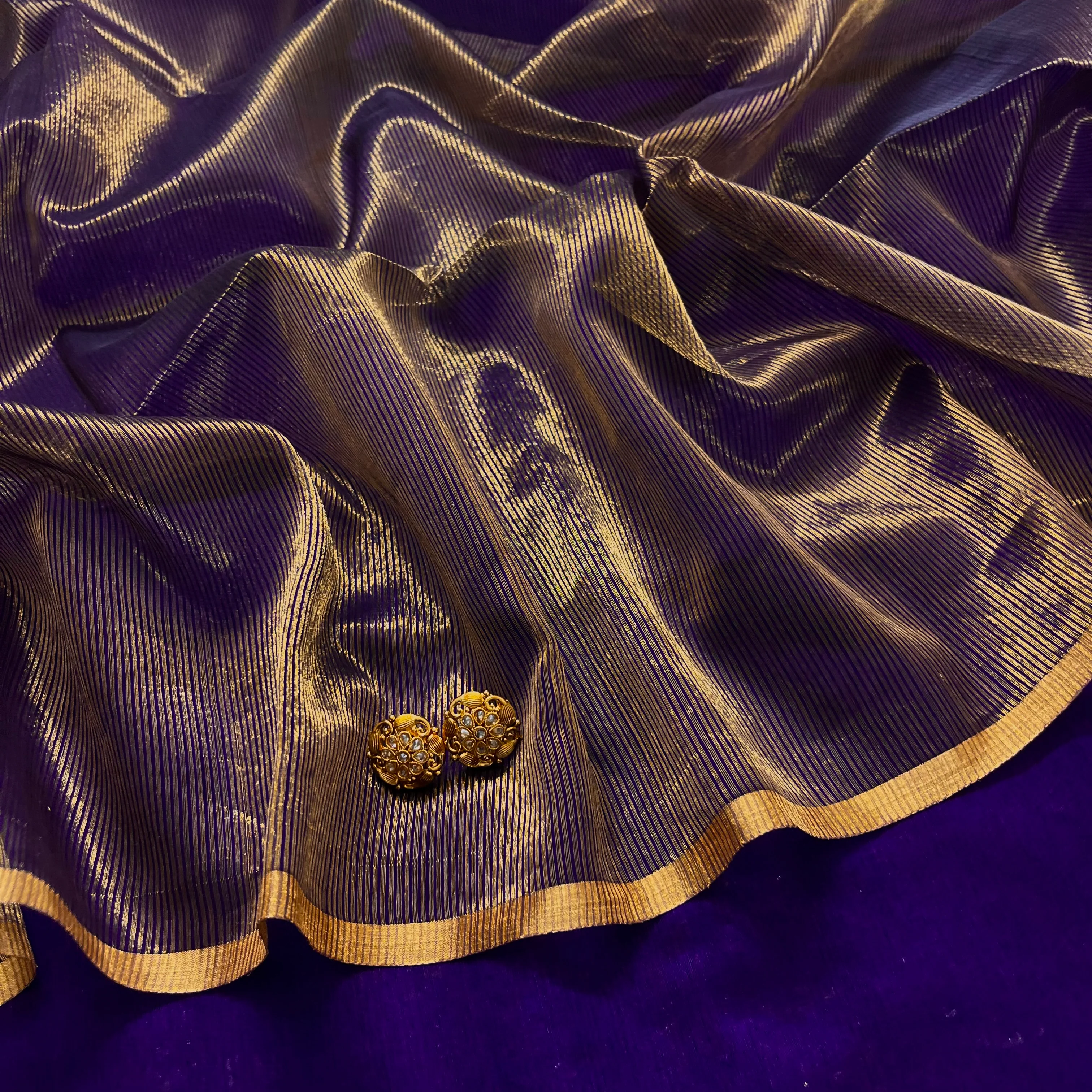 Dark purple and gold maheshwari saree with zari border - Image 5