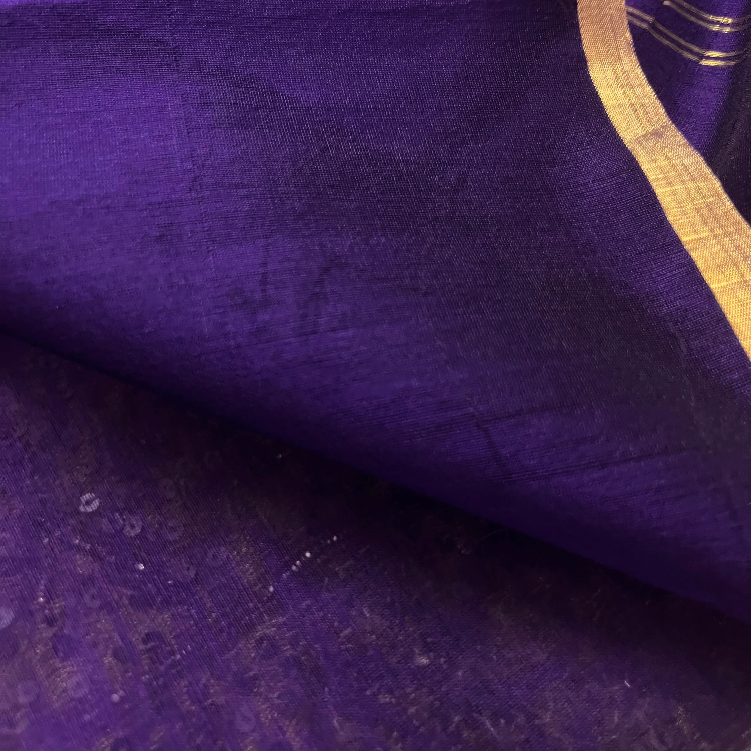 Dark purple and gold maheshwari saree with zari border - Image 9