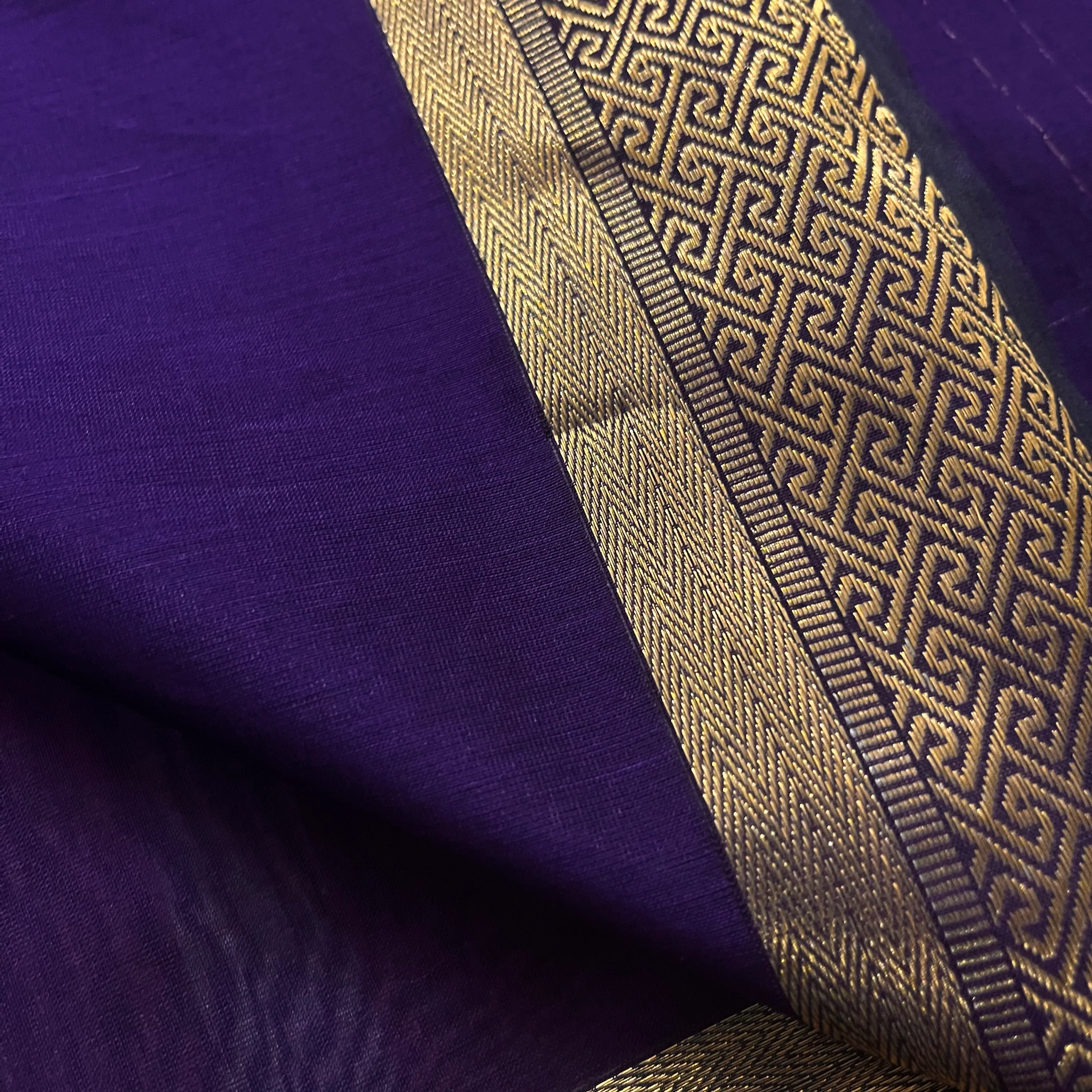 Dark purple Maheshwari saree with dori flower bootis all over - Image 7