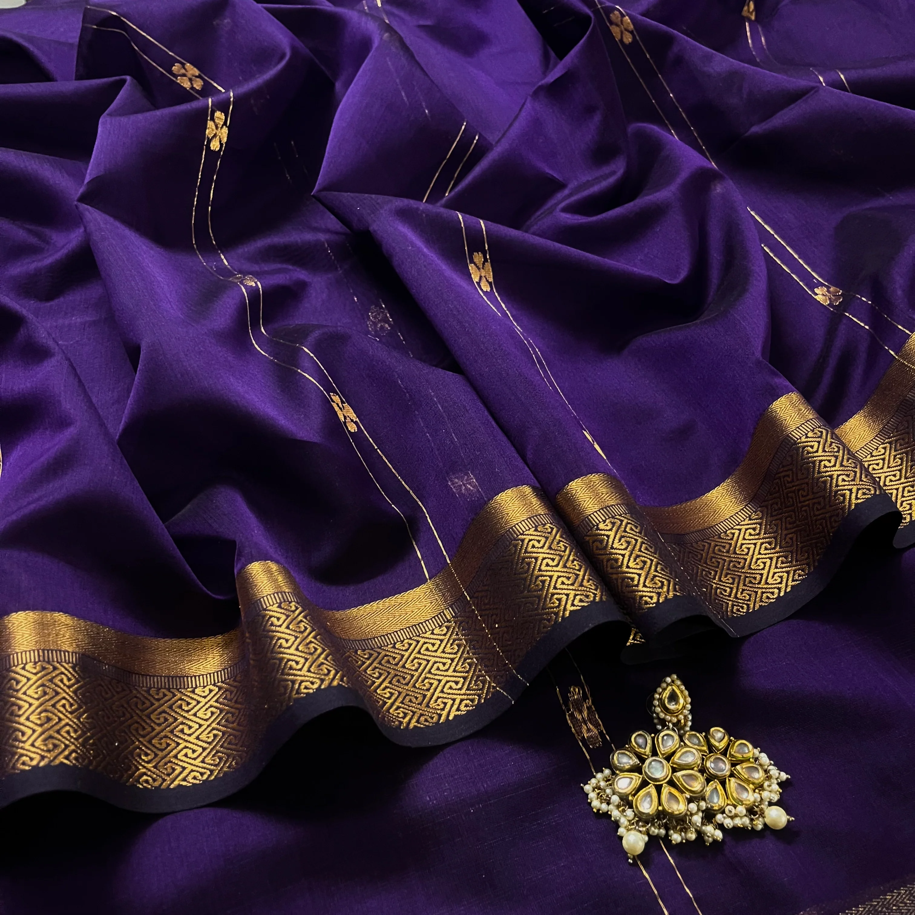 Dark purple Maheshwari saree with dori flower bootis all over - Image 8