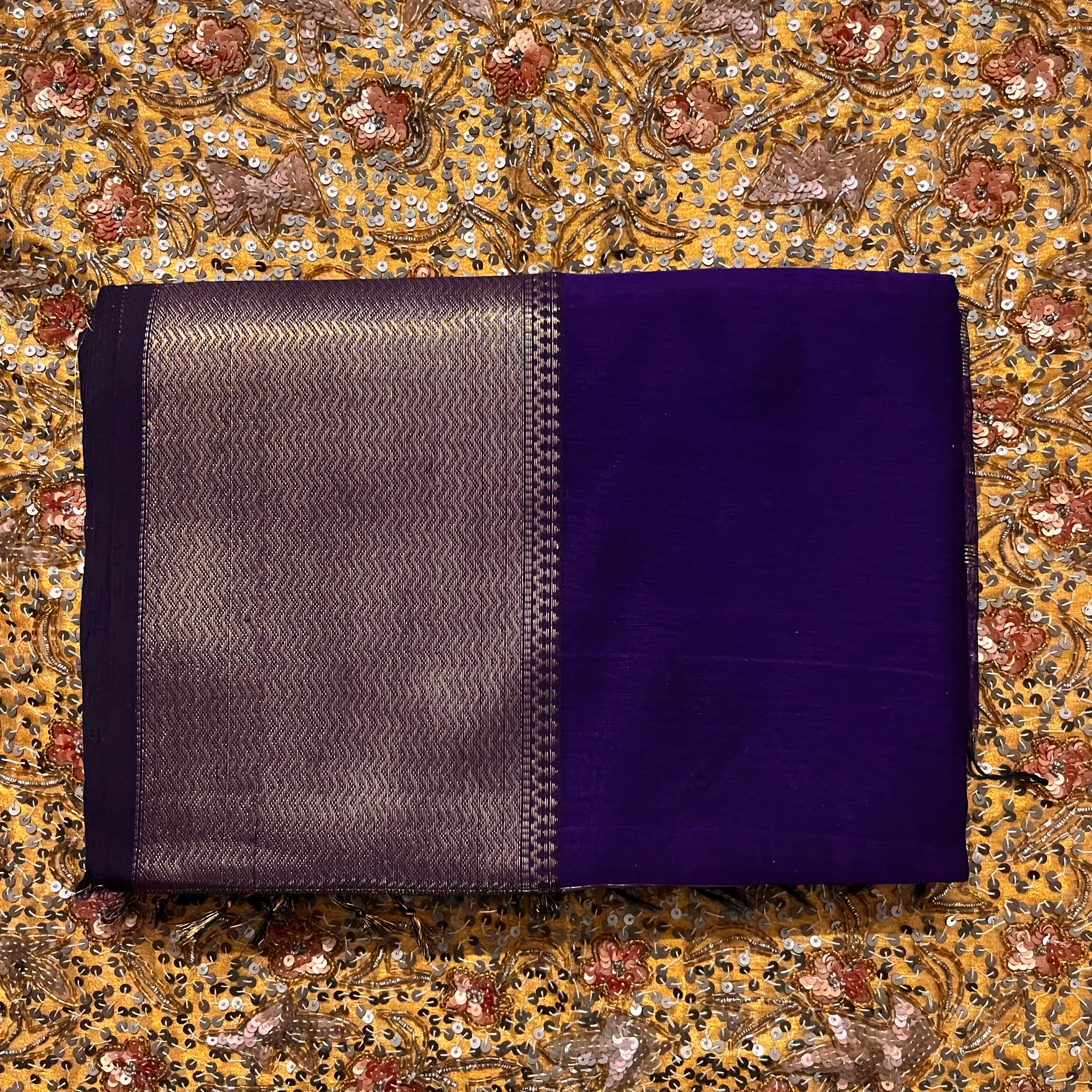 Dark purple Maheshwari saree with zari lines on pallu - Image 6