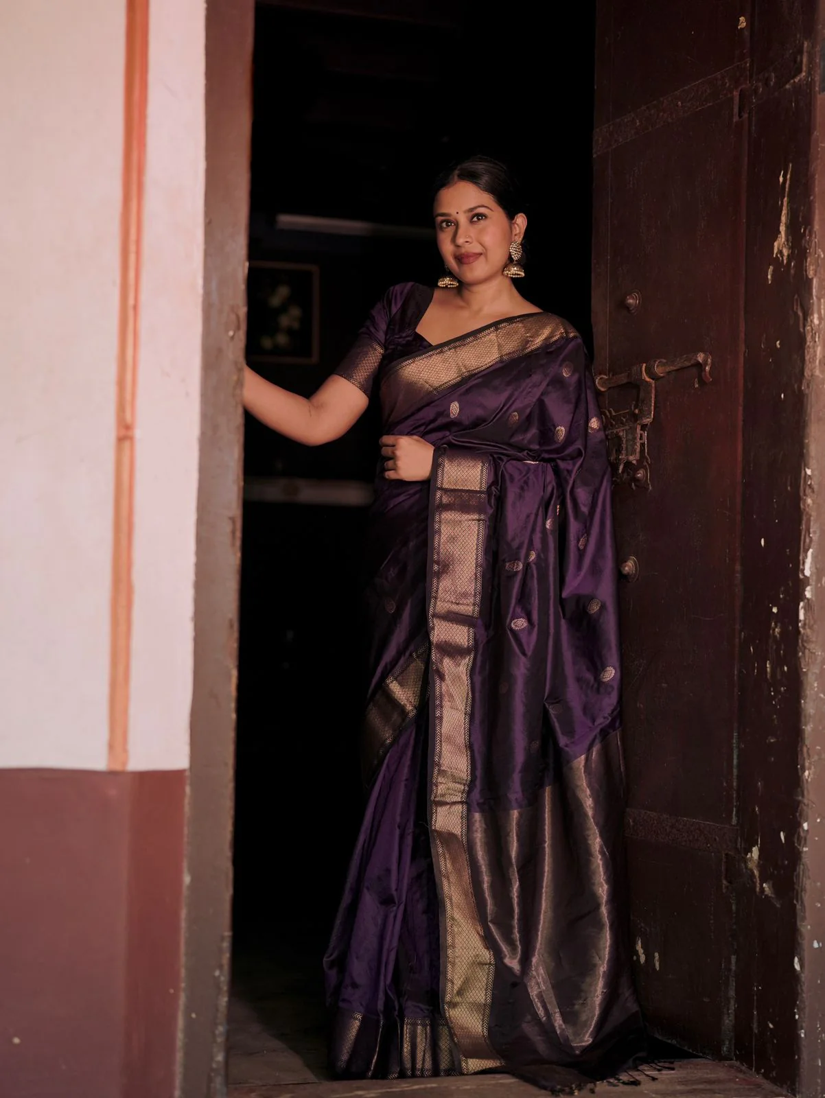 Dark purple Maheshwari silk saree with zari bootis all over - Image 8