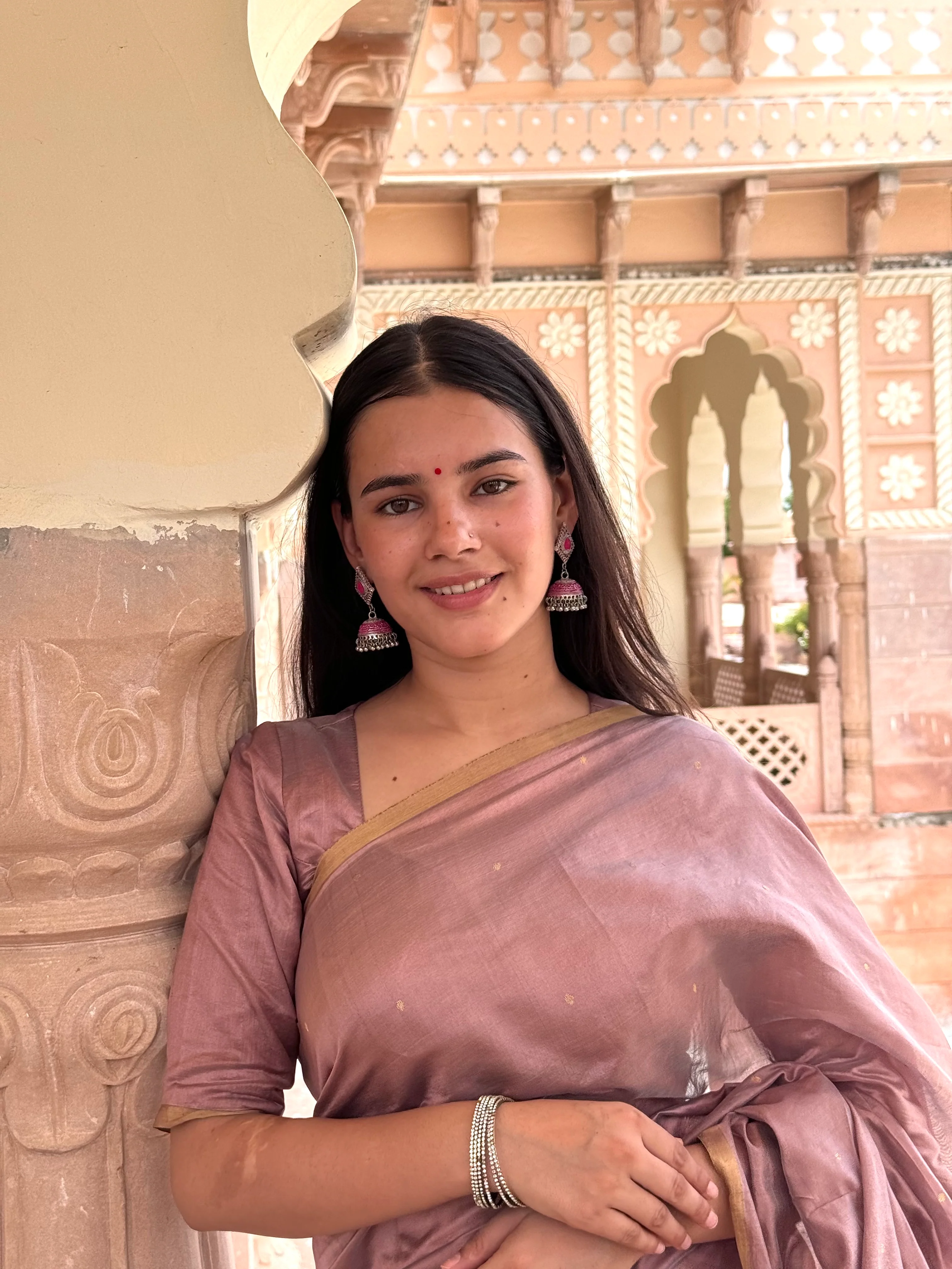 Dusty pink chanderi silk saree with zari bootis all over - Image 12
