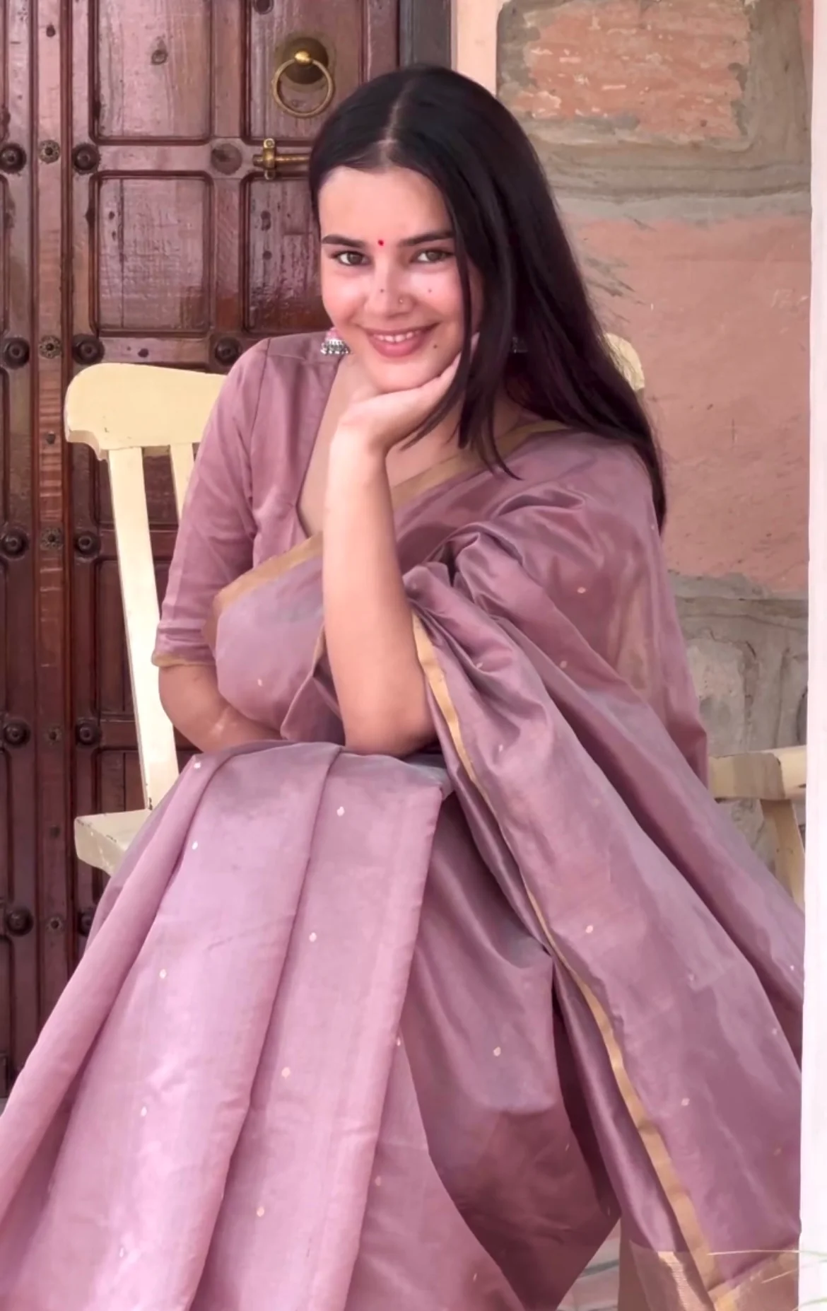 Dusty pink chanderi silk saree with zari bootis all over - Image 15