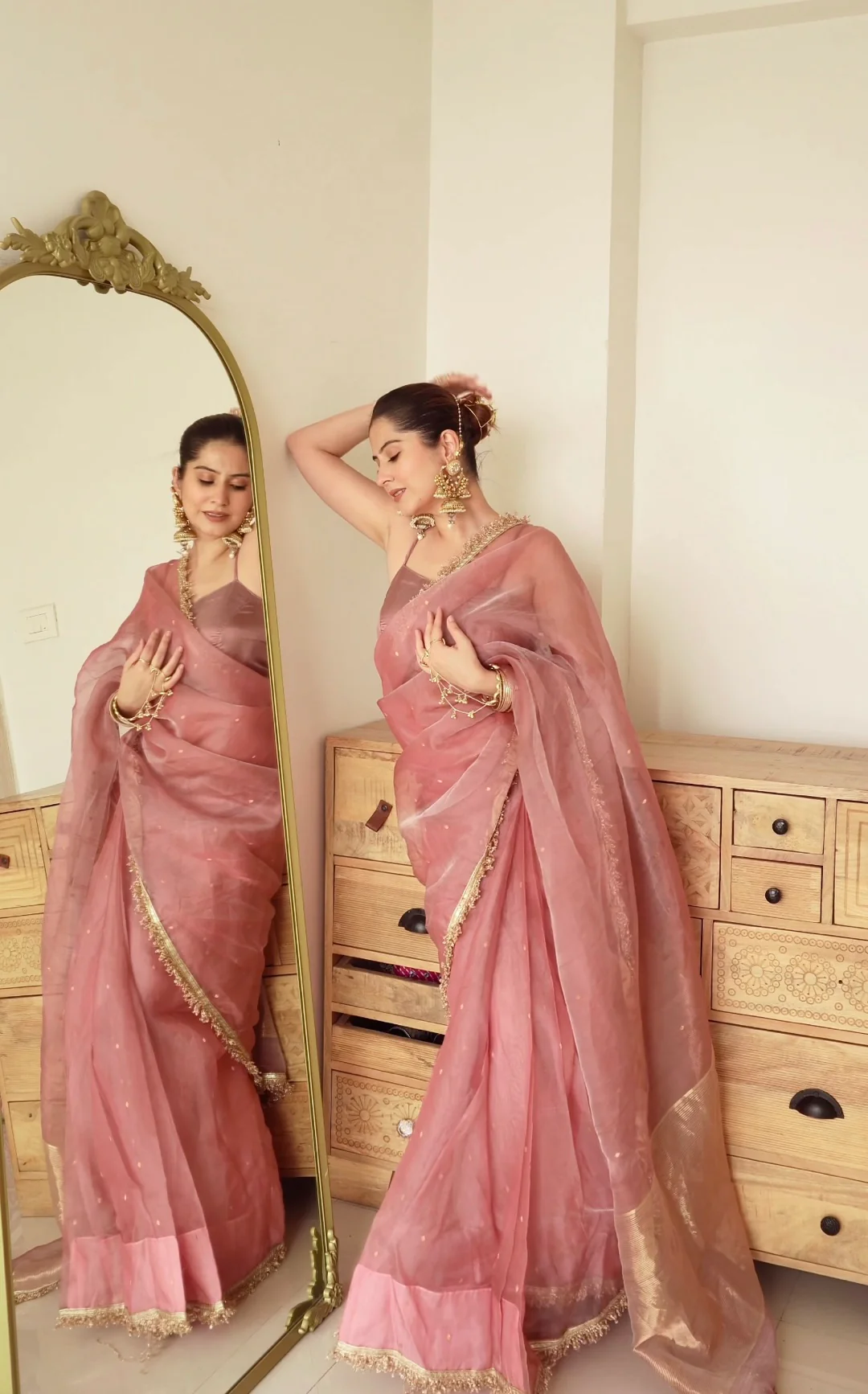 Dusty Pink Chanderi silk saree with zari bootis and zari border all over - Image 2