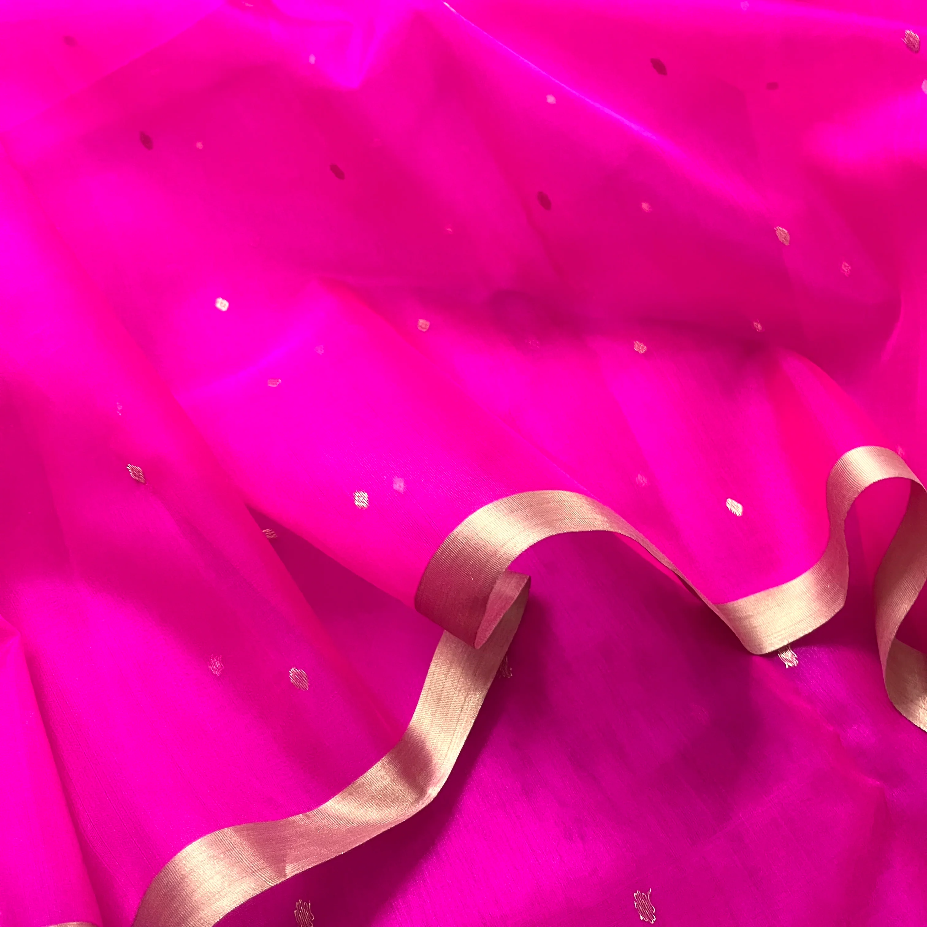 Fuschia pink Chanderi silk saree with zari bootis all over - Image 11
