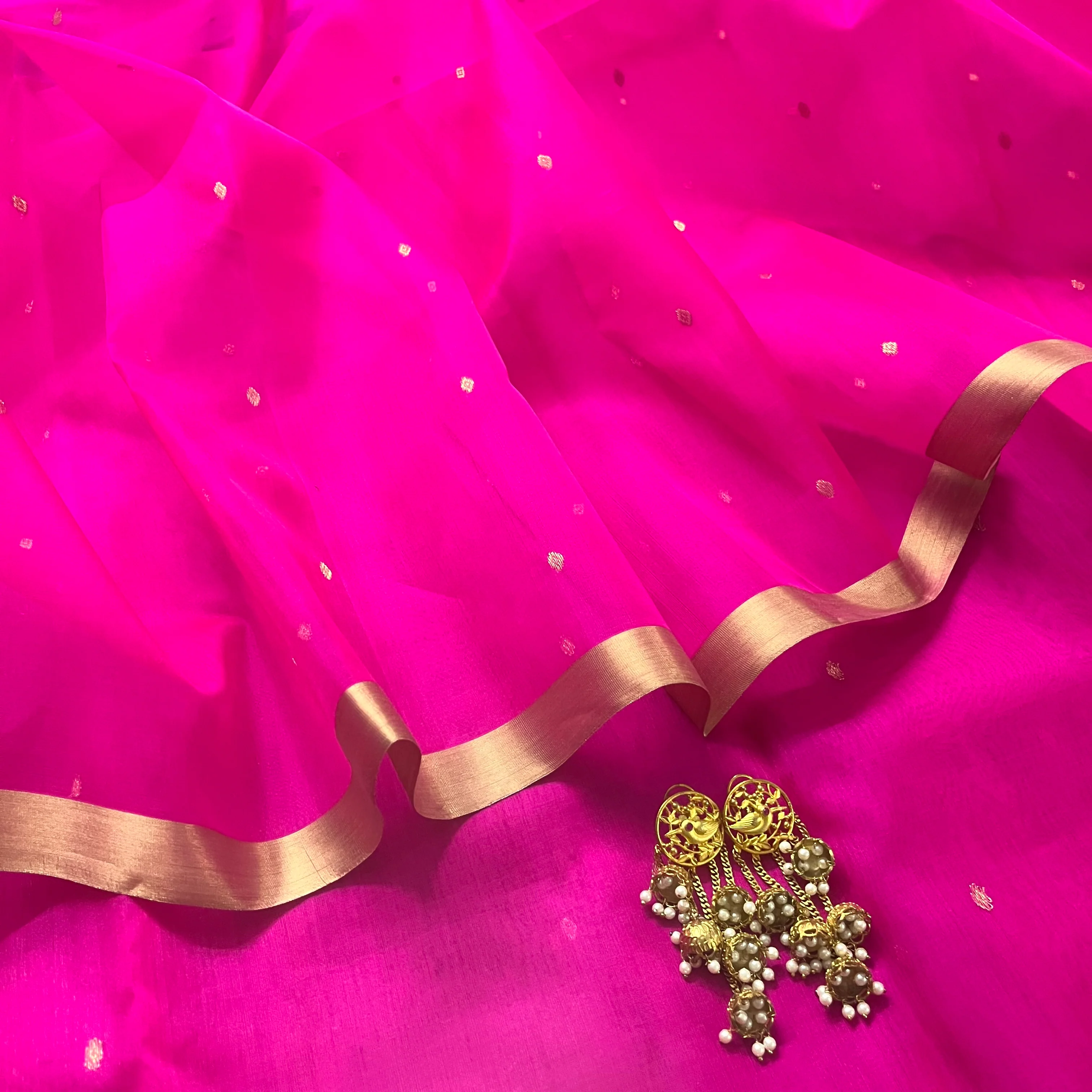 Fuschia pink Chanderi silk saree with zari bootis all over - Image 12