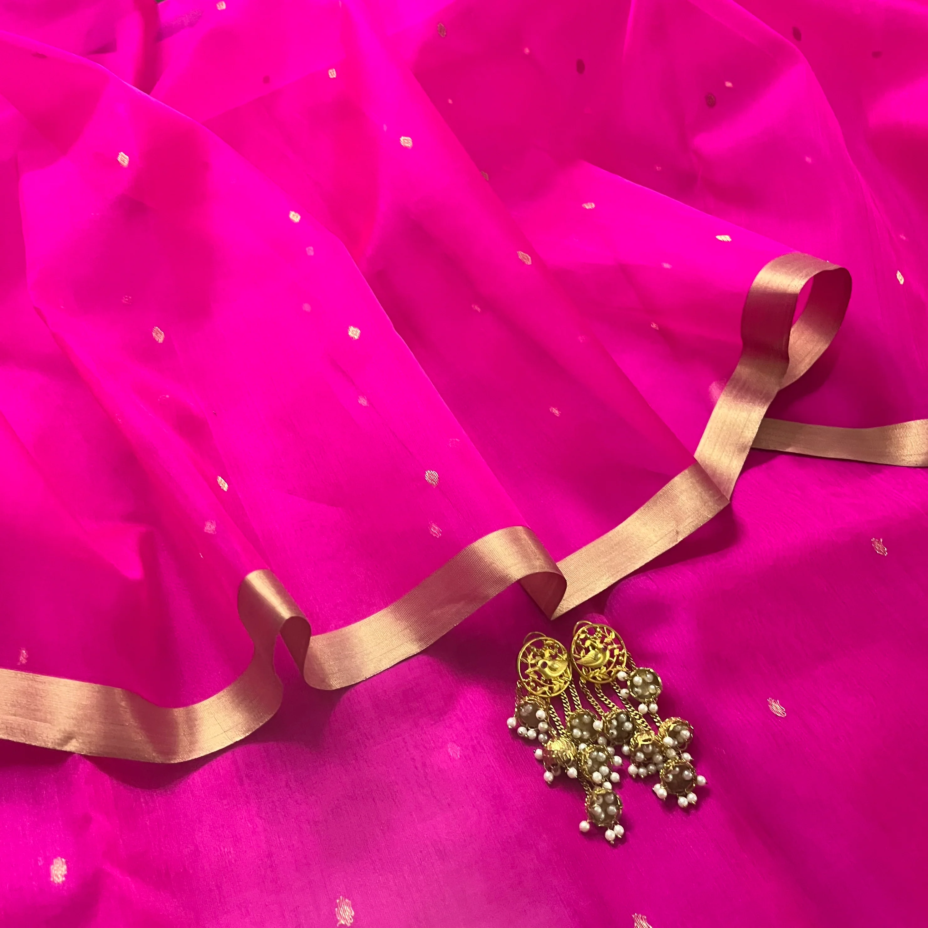 Fuschia pink Chanderi silk saree with zari bootis all over - Image 2