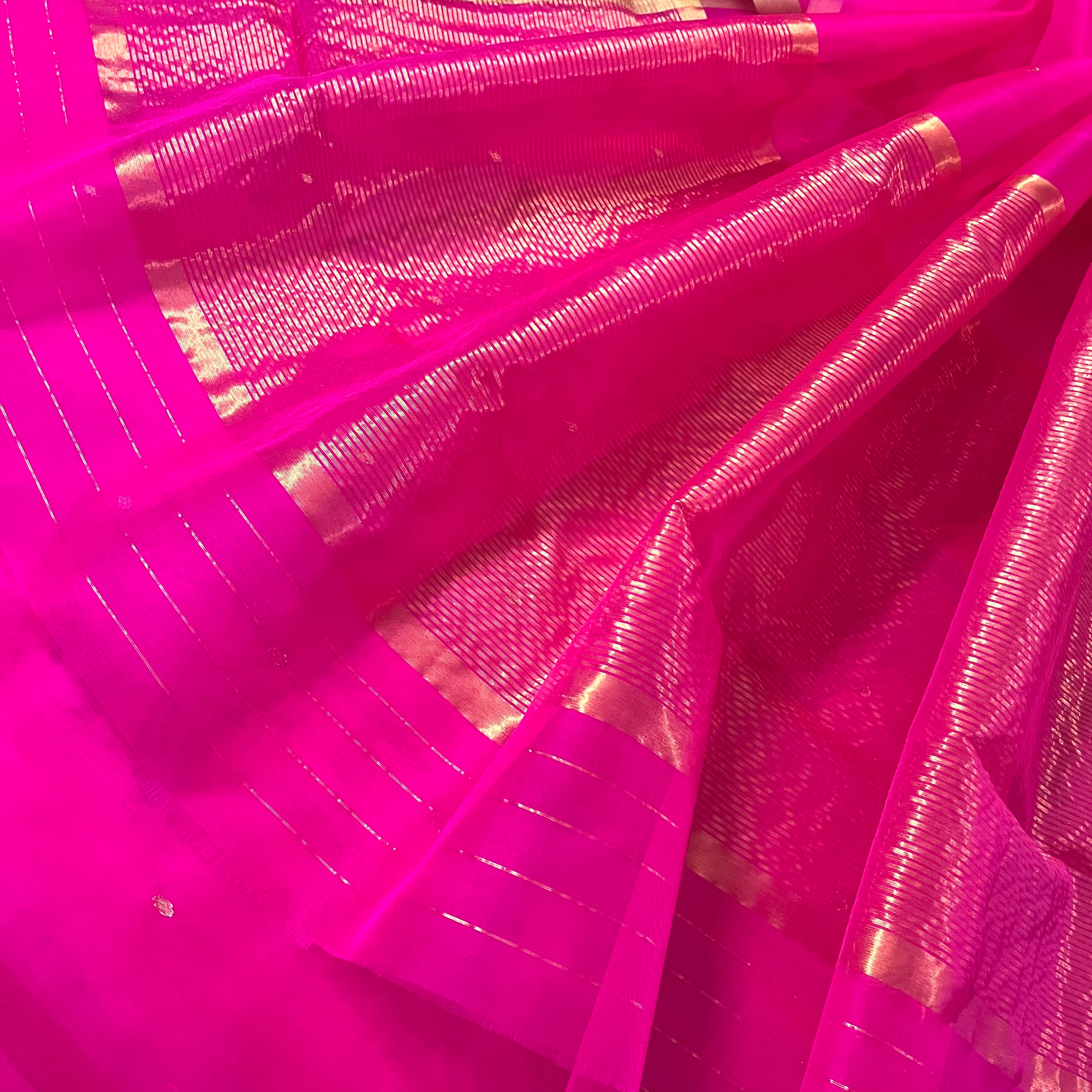 Fuschia pink Chanderi silk saree with zari bootis all over - Image 3