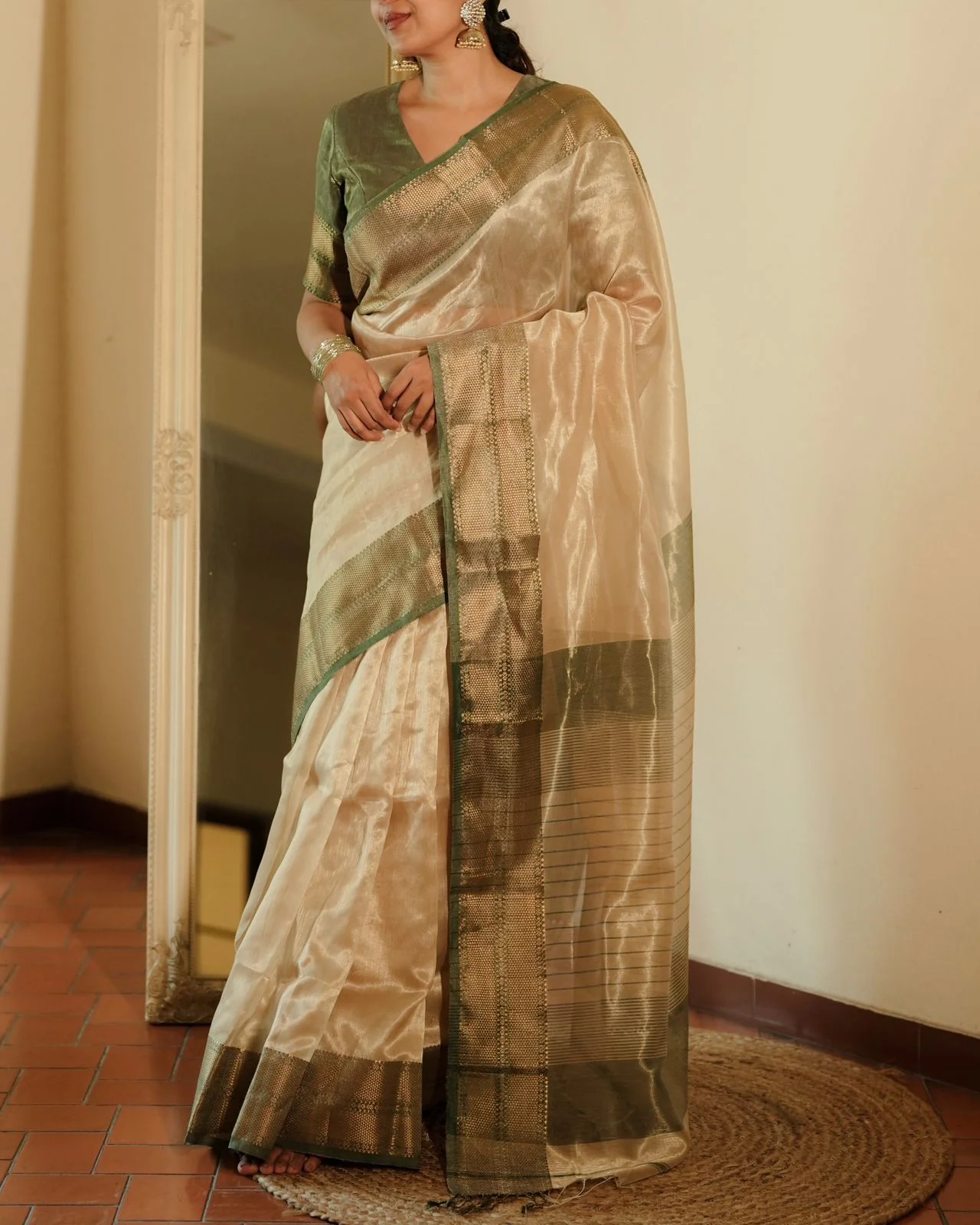 Cream Gold and green Maheshwari tissue silk saree with zari pattern on pallu - Image 14