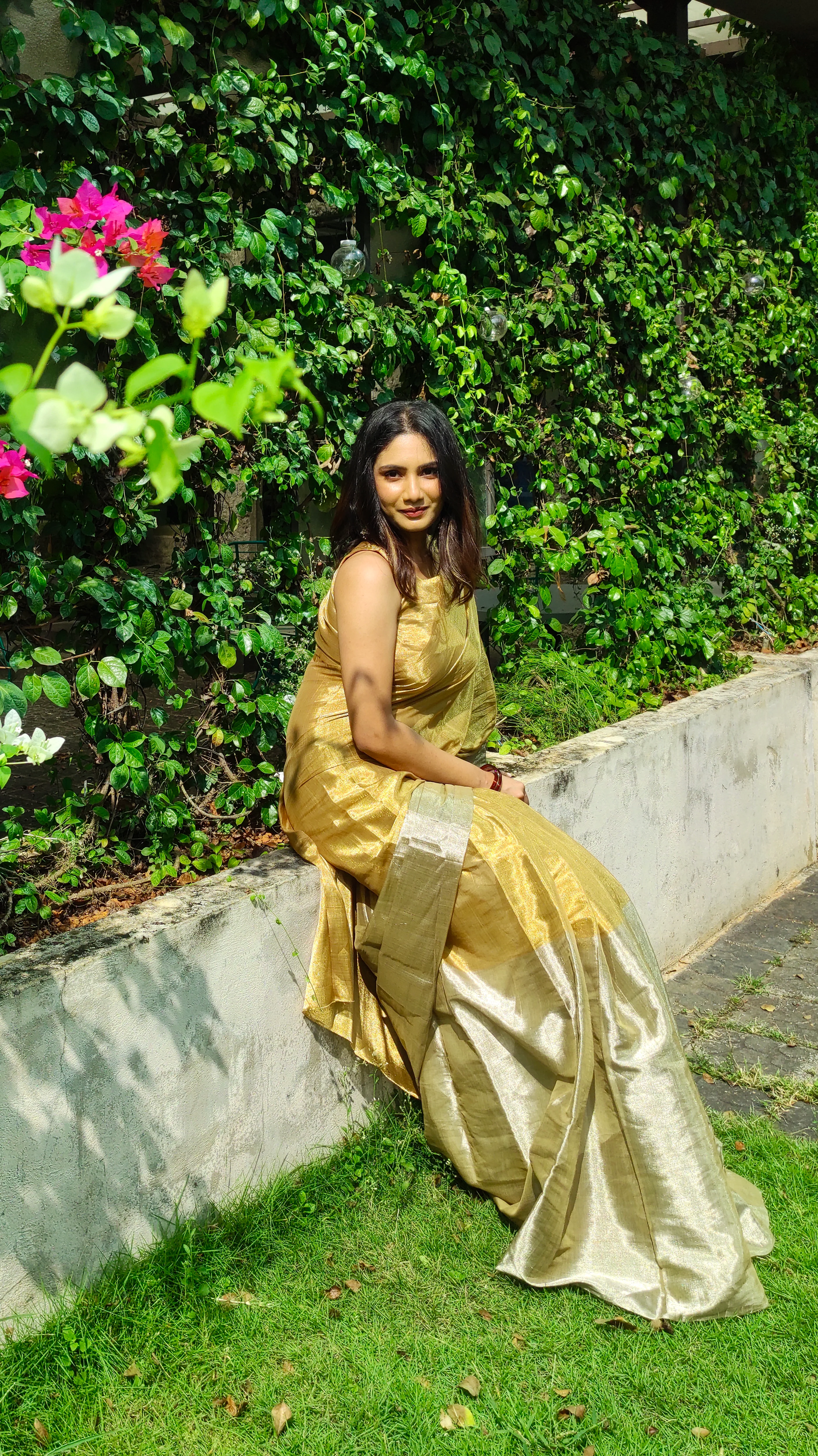 Gold and silver chanderi tissue silk saree - Image 9