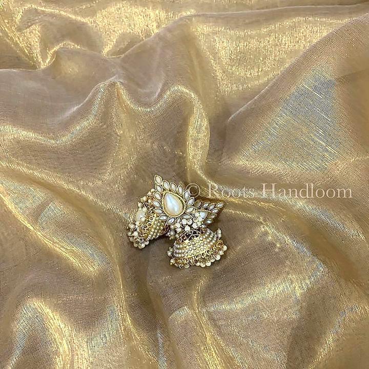 Gold Maheshwari Tissue Silk Saree with Zari Border - Image 8