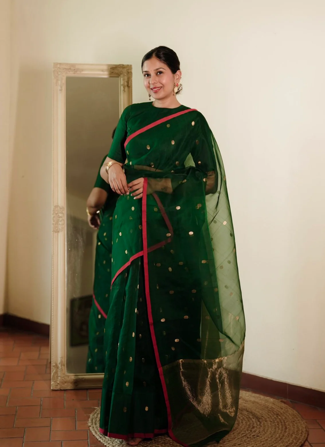 Green & red Chanderi silk saree with zari bootis all over - Image 17
