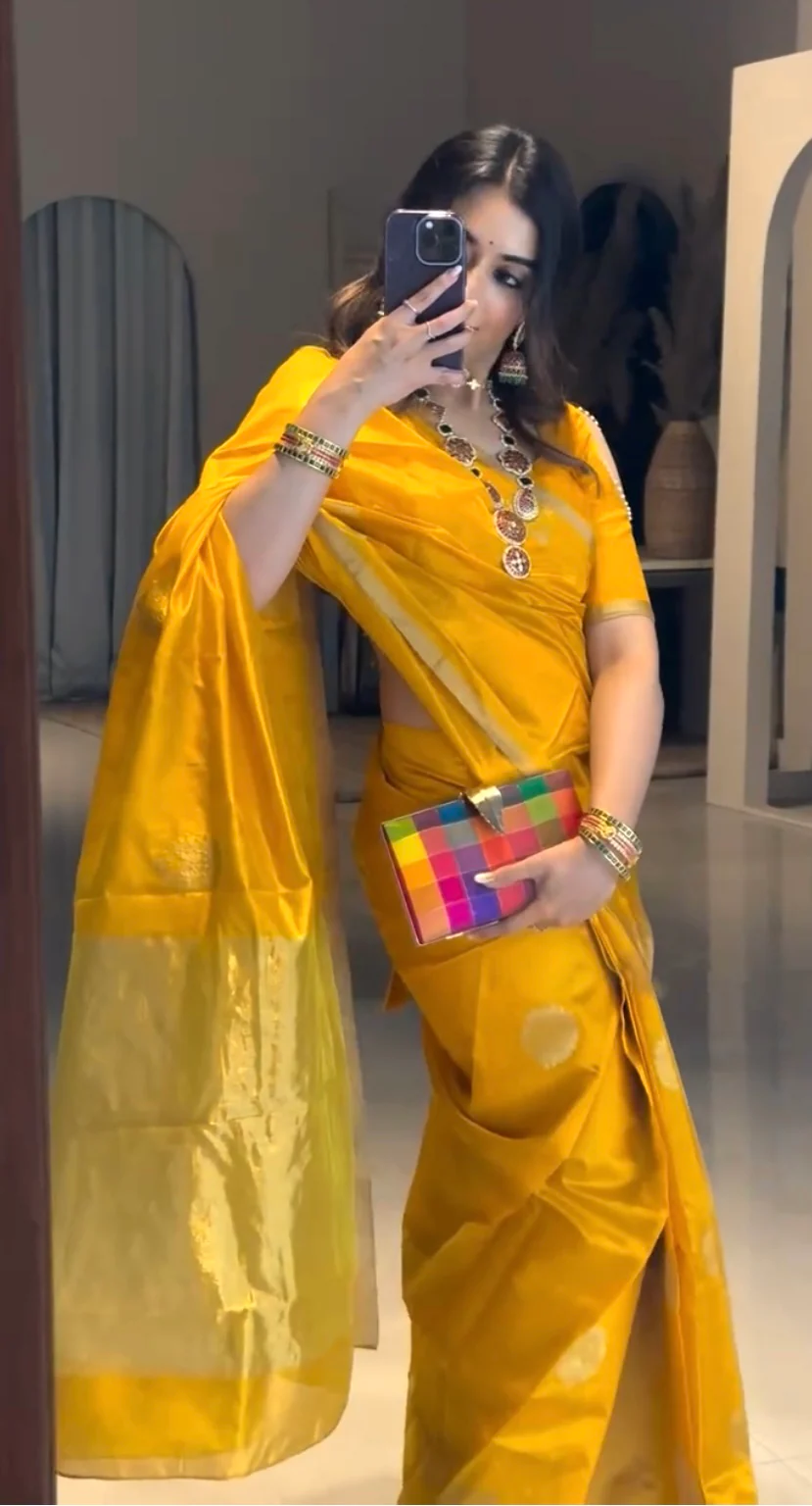 Yellow chanderi silk saree with mor motifs all over - Image 4