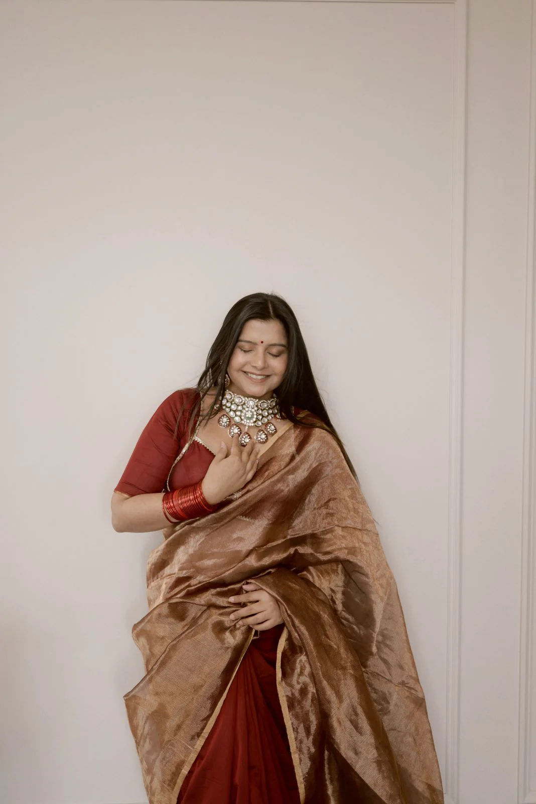 Deep maroon & gold maheshwari saree with zari border - Image 11