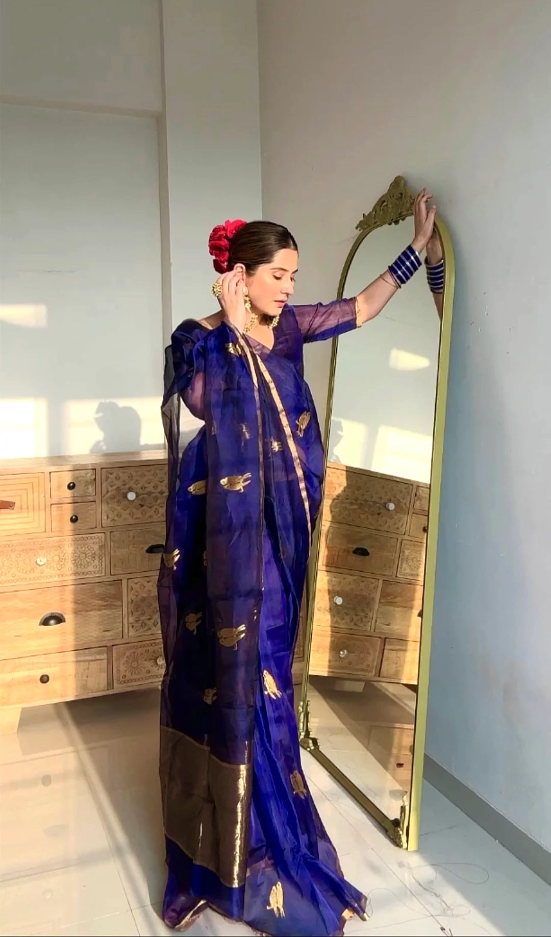 Midnight blue chanderi organza silk saree with bird motifs all over - Image 12