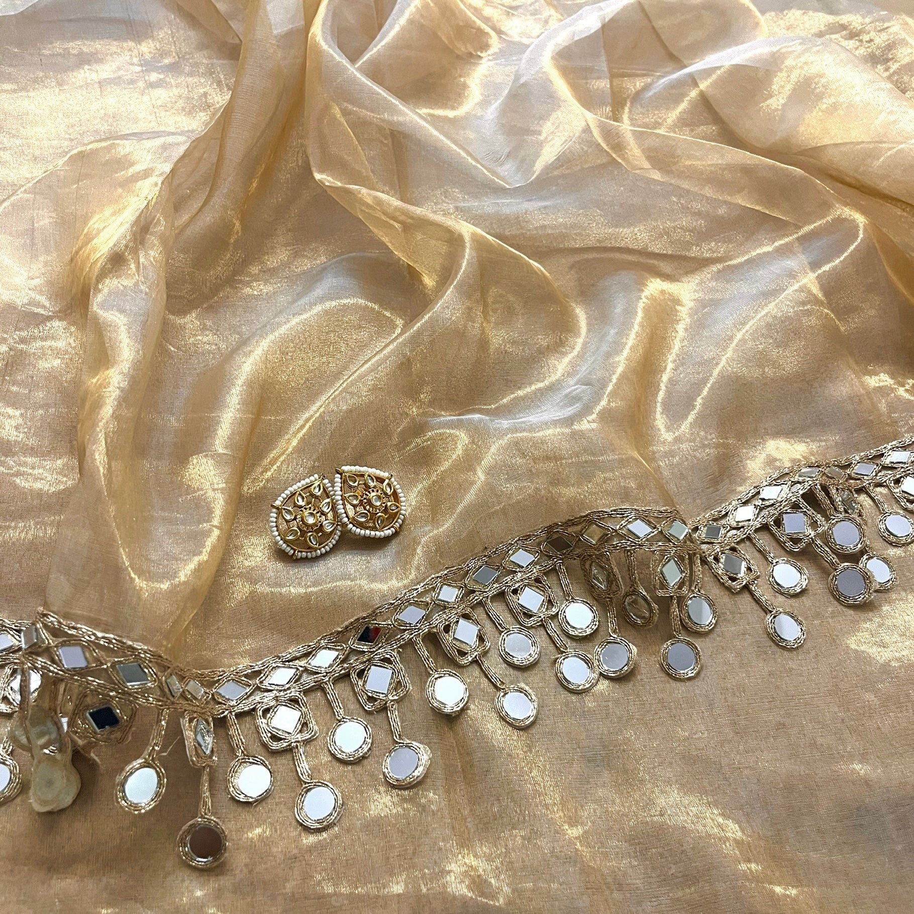 Molten gold chanderi tissue silk saree with dangling mirror work border - Image 10