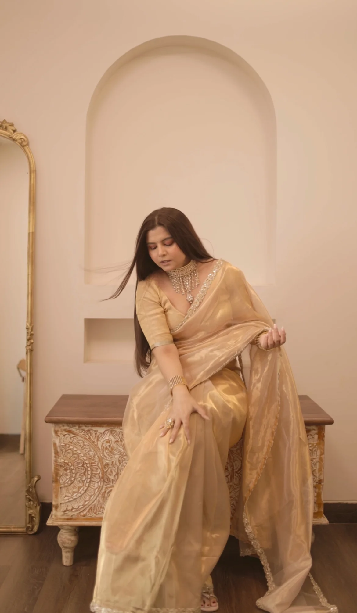 Molten gold chanderi tissue silk saree with intricate work border - Image 4