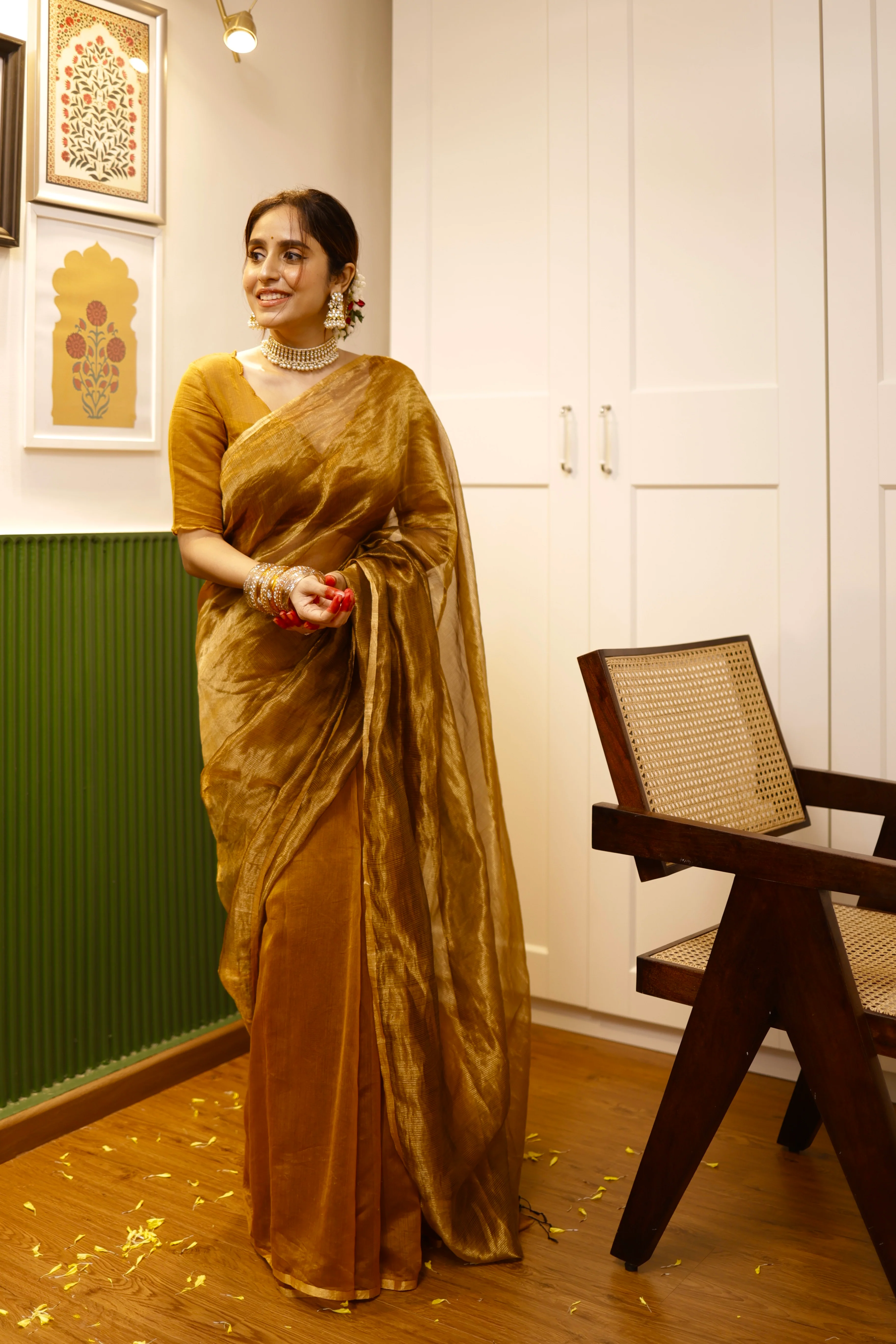 Mustard and gold maheshwari saree with zari border - Image 15