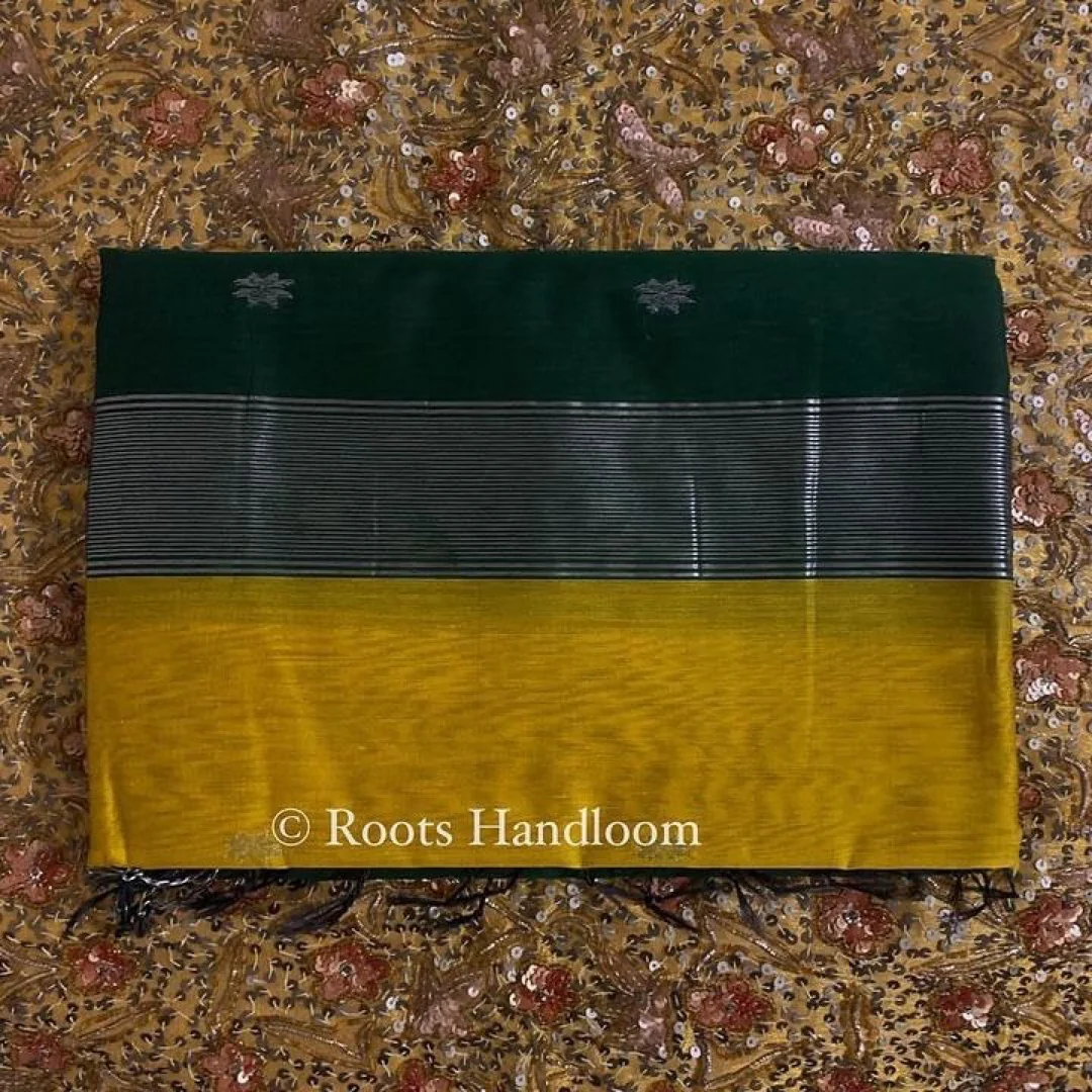 Mustard & green Maheshwari saree with flower bootis all over - Image 11