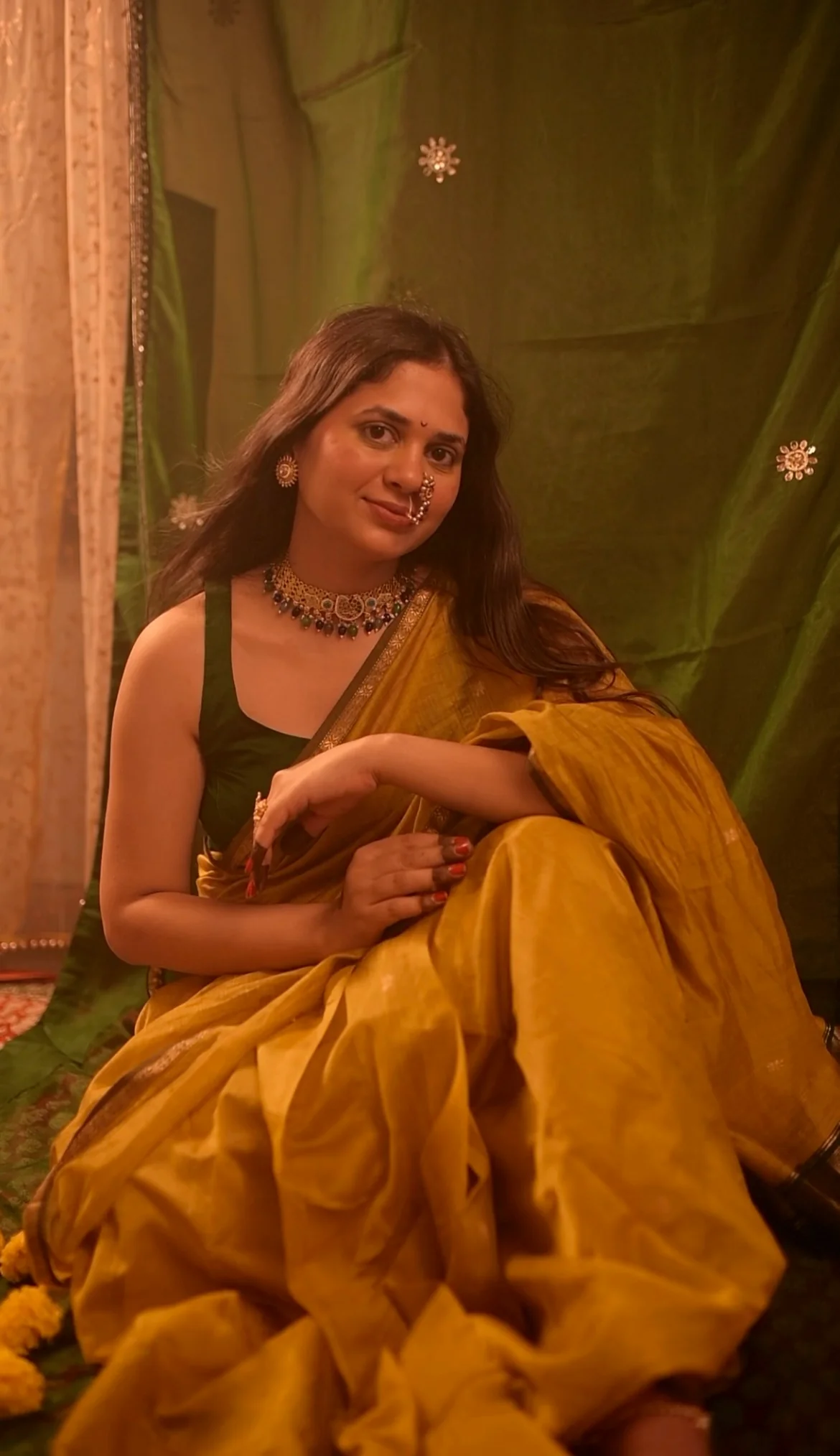 Mustard & green Maheshwari saree with flower bootis all over - Image 14