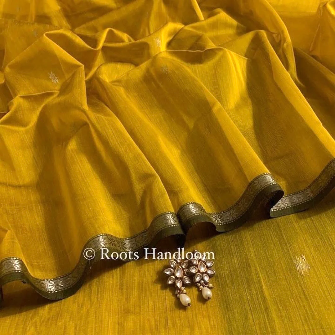 Mustard & green Maheshwari saree with flower bootis all over - Image 3