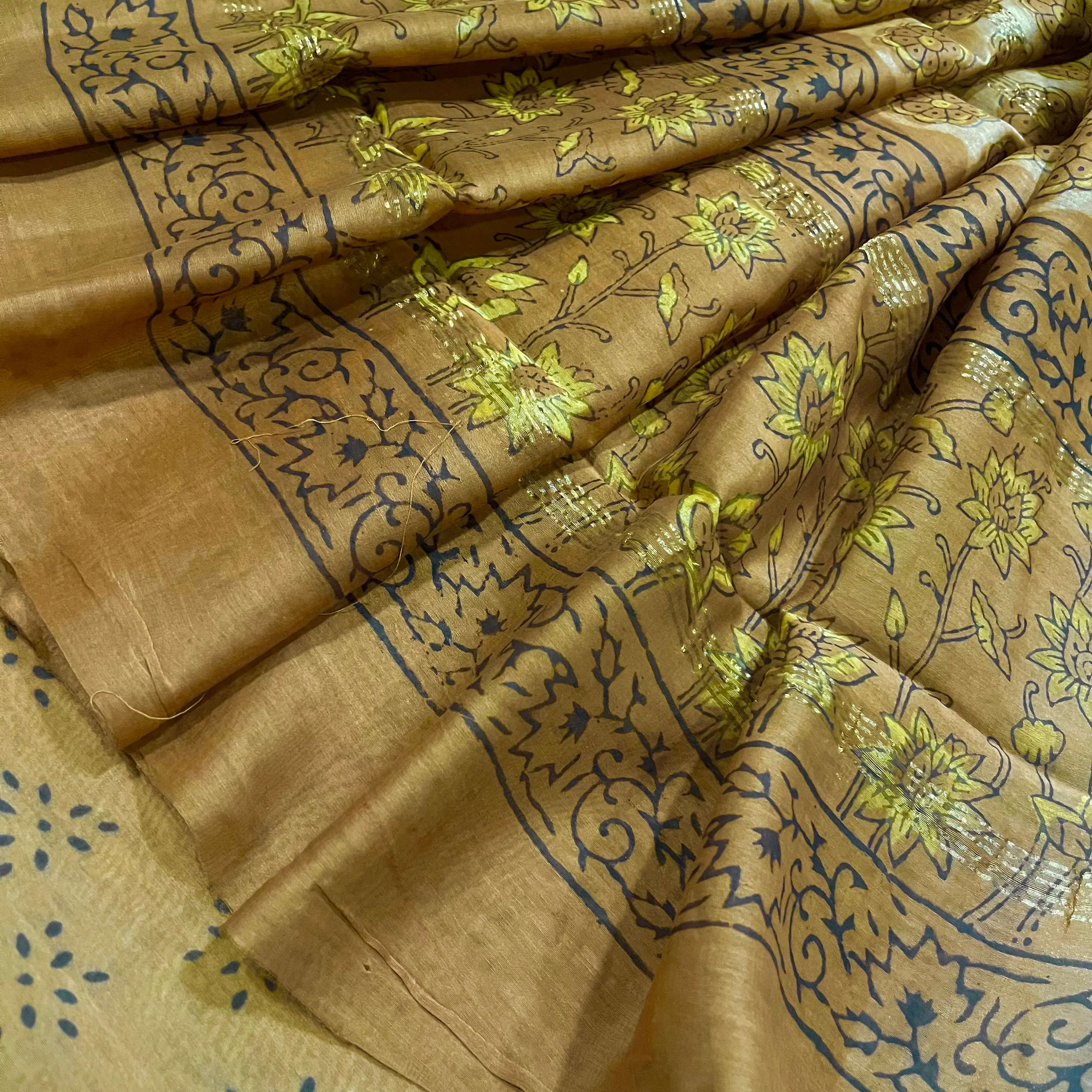 Mustard Maheshwari saree with ajrakh print all over - Image 4