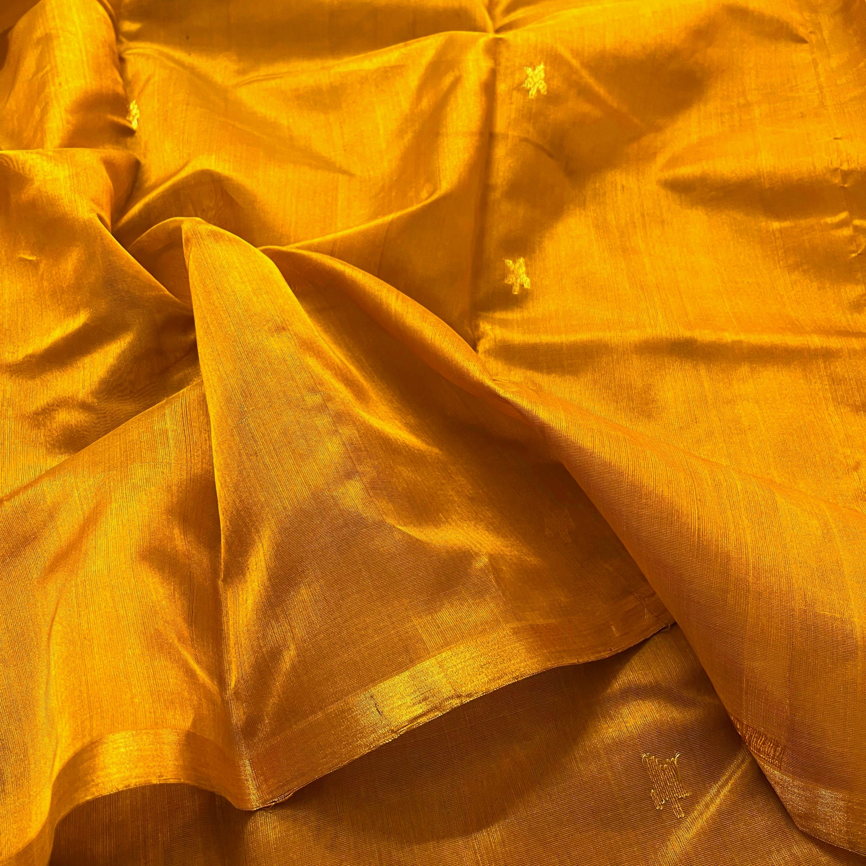 Mustard gold chanderi silk saree with flower bootis all over - Image 7