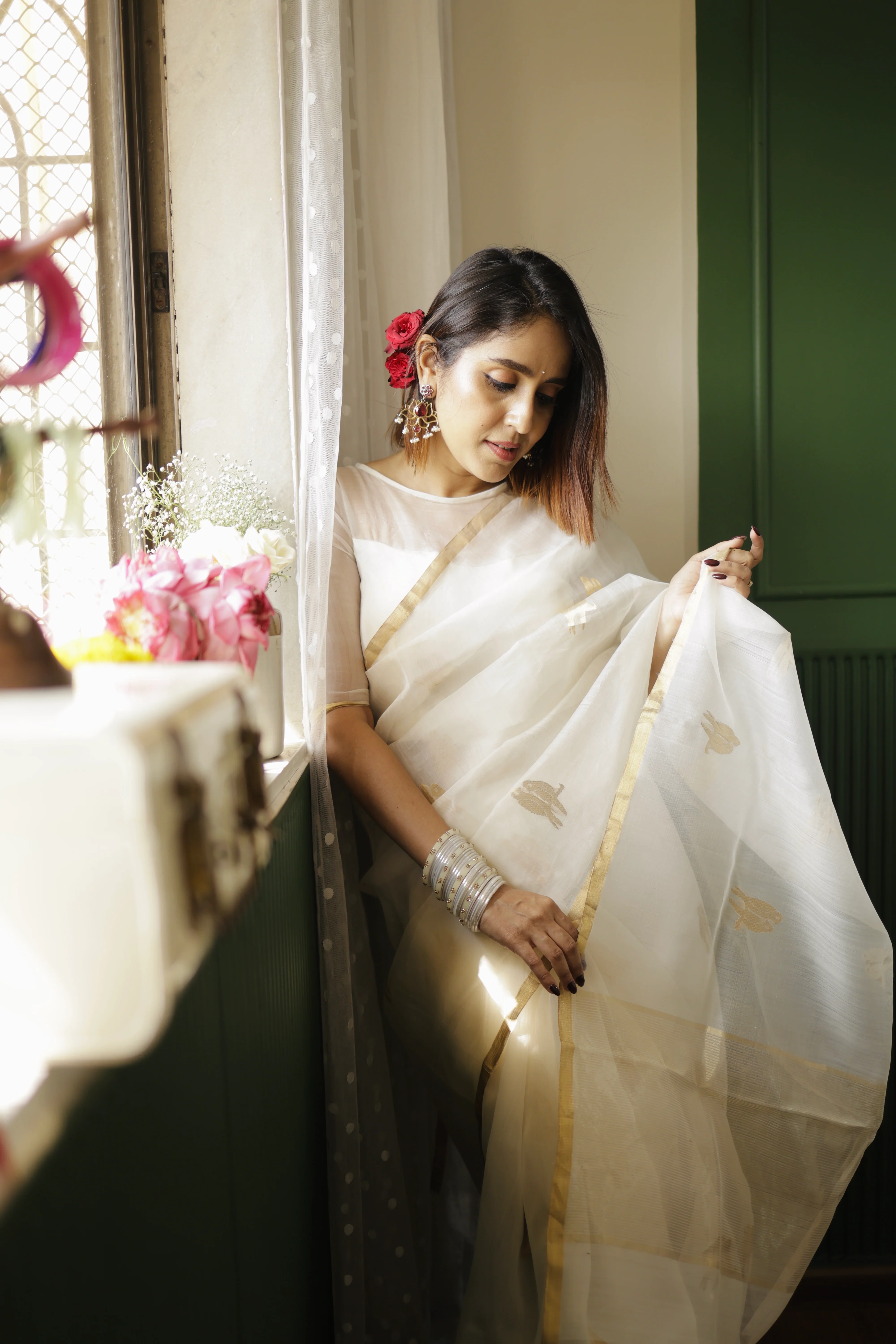 Off white and gold chanderi organza silk saree with bird motifs all over - Image 7