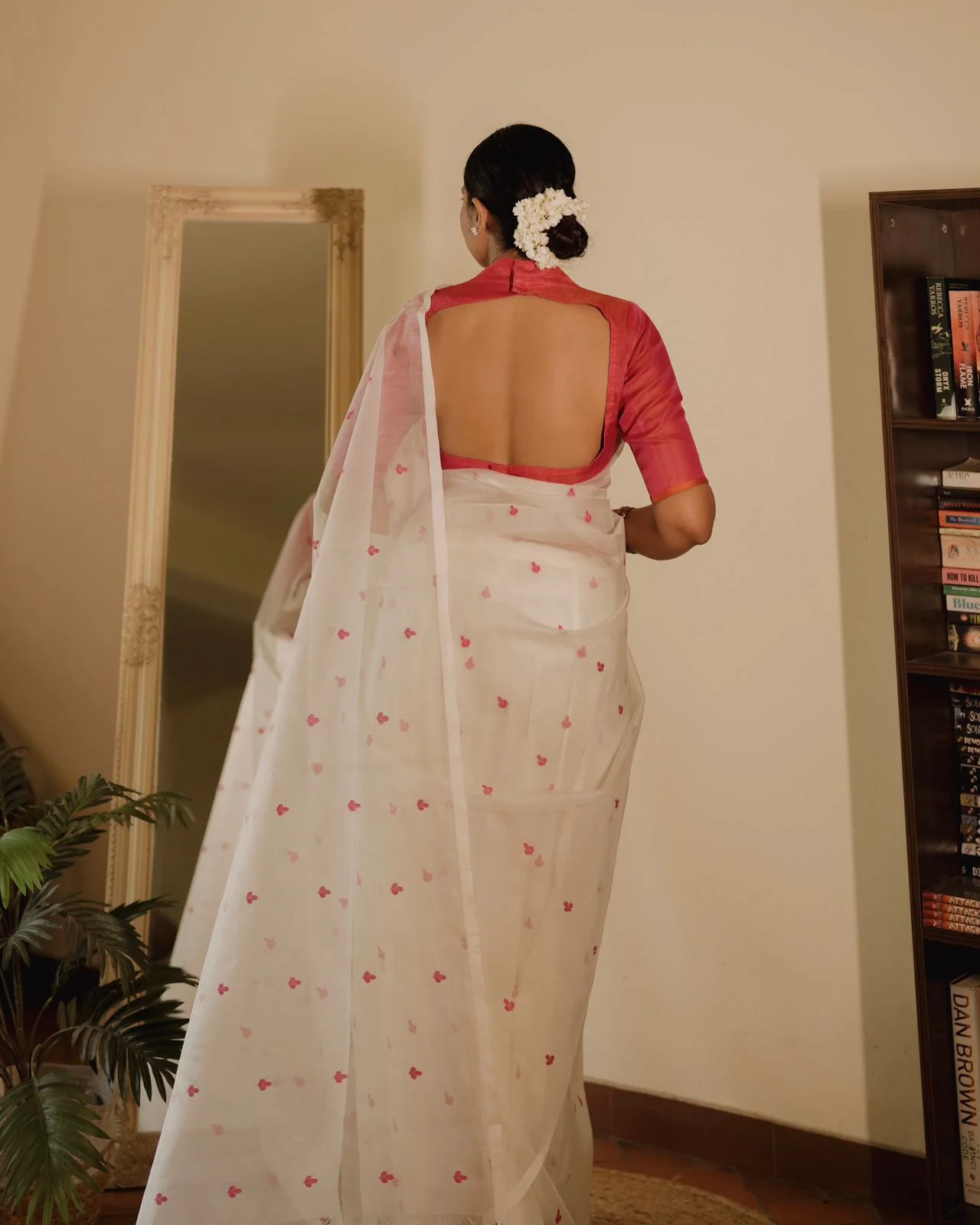 Off white and pink Chanderi silk saree with resham bootis all over - Image 12