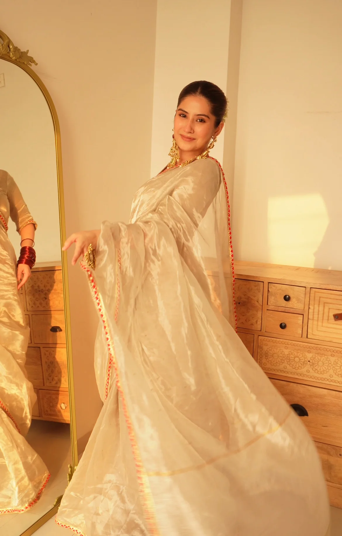 Chantilly cream and red Chanderi tissue silk saree with zari bootis all over - Image 15