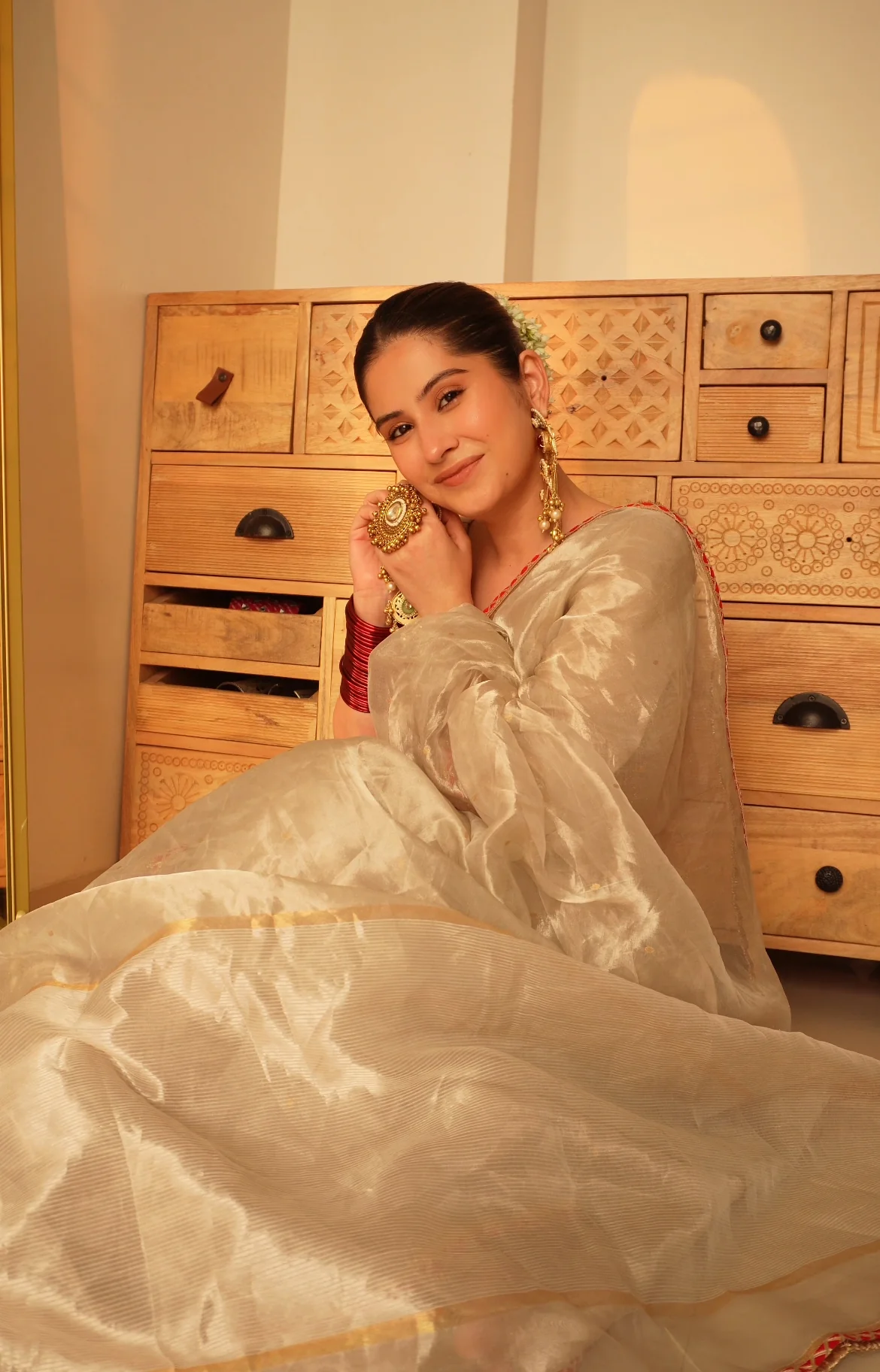 Chantilly cream and red Chanderi tissue silk saree with zari bootis all over - Image 8