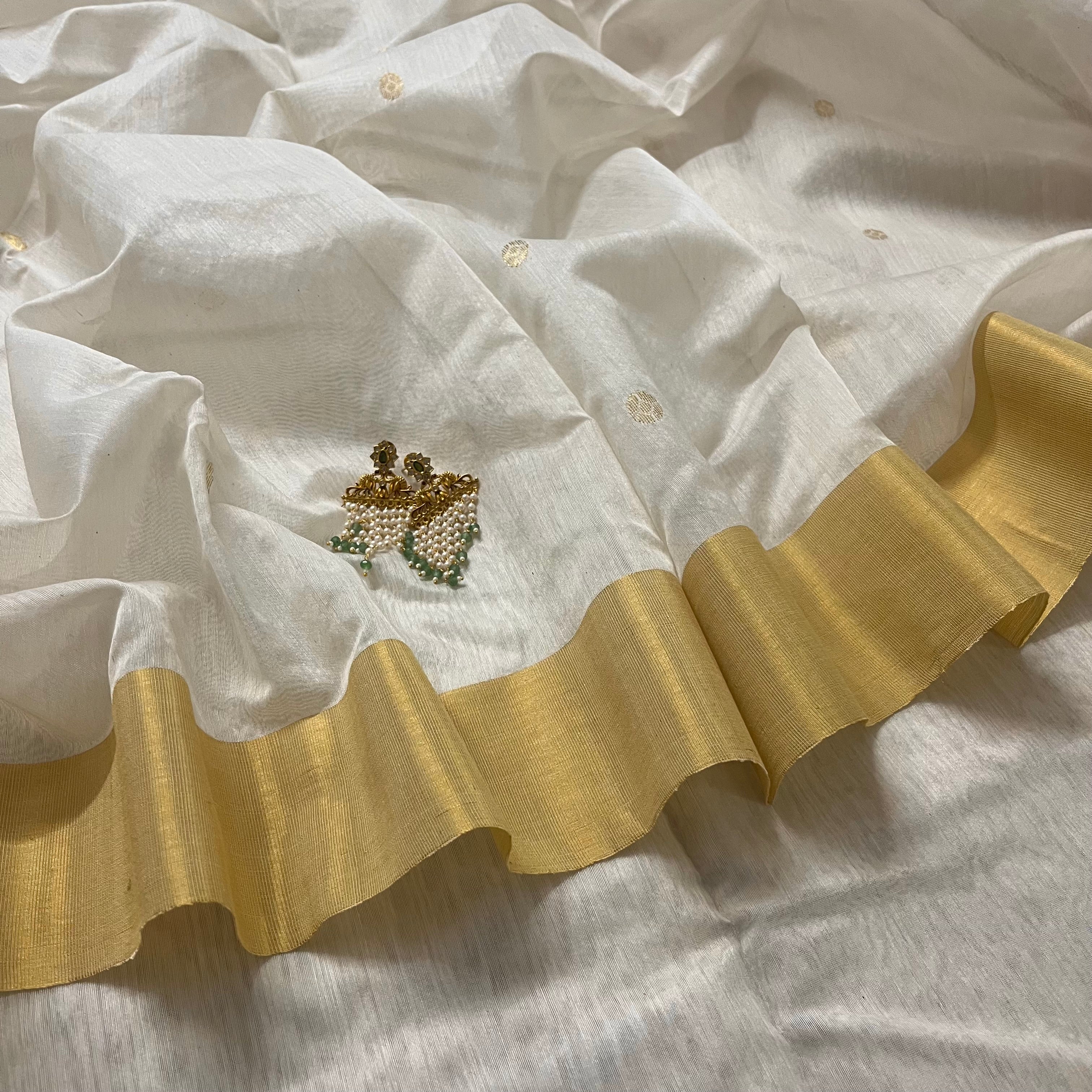 Off white Chanderi saree with zari bootis all over and zari motifs on pallu - Image 3