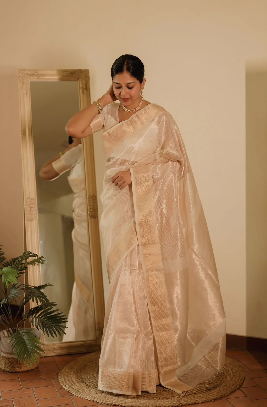 Off white gold Maheshwari saree with zari lines all over - Image 6
