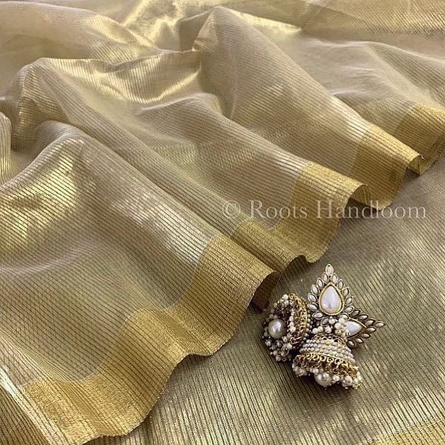 Olive Gold Maheshwari Saree with Zari lines all over - Image 5