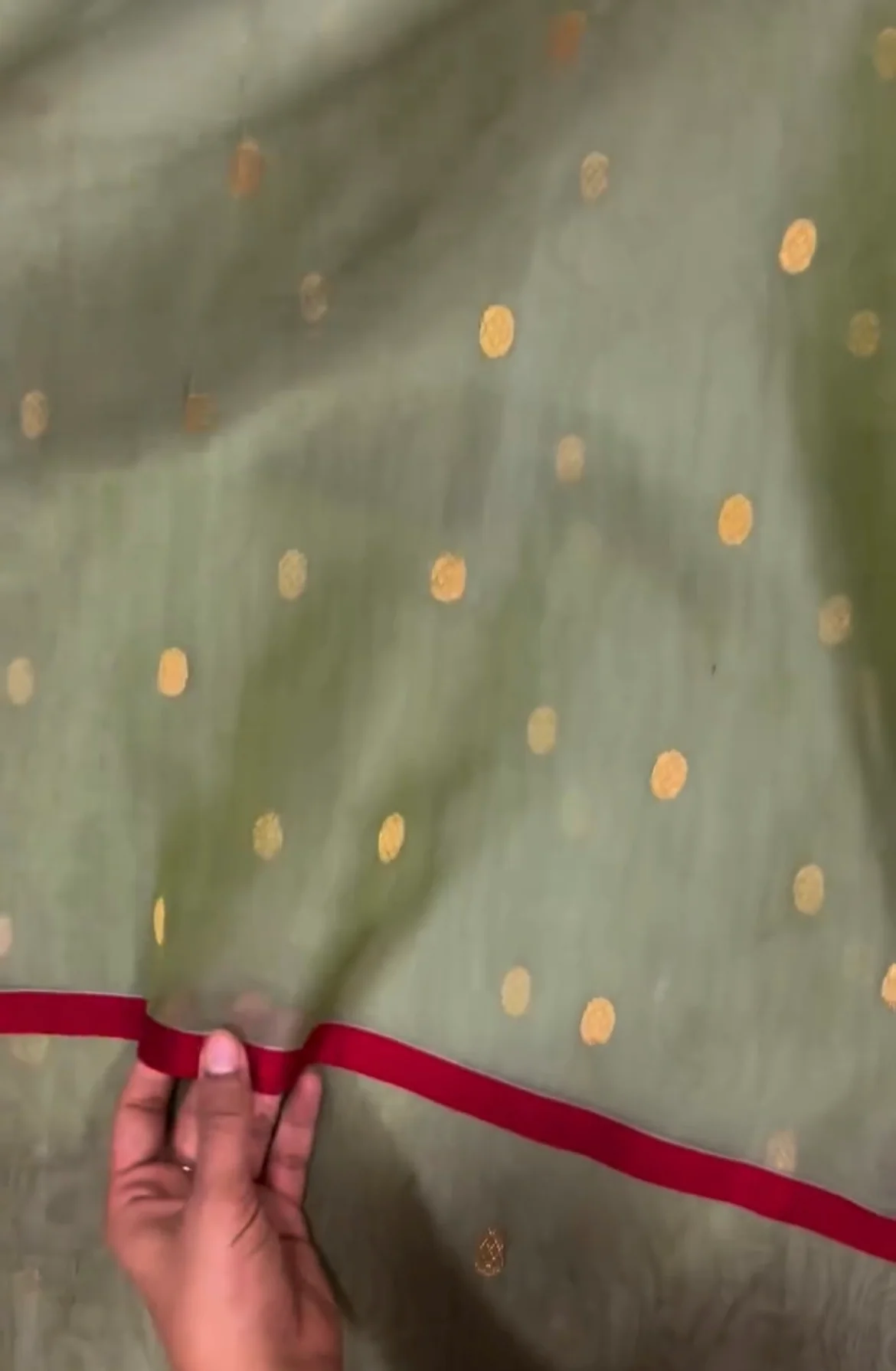 Olive gold &red Chanderi silk saree with zari bootis all over - Image 11
